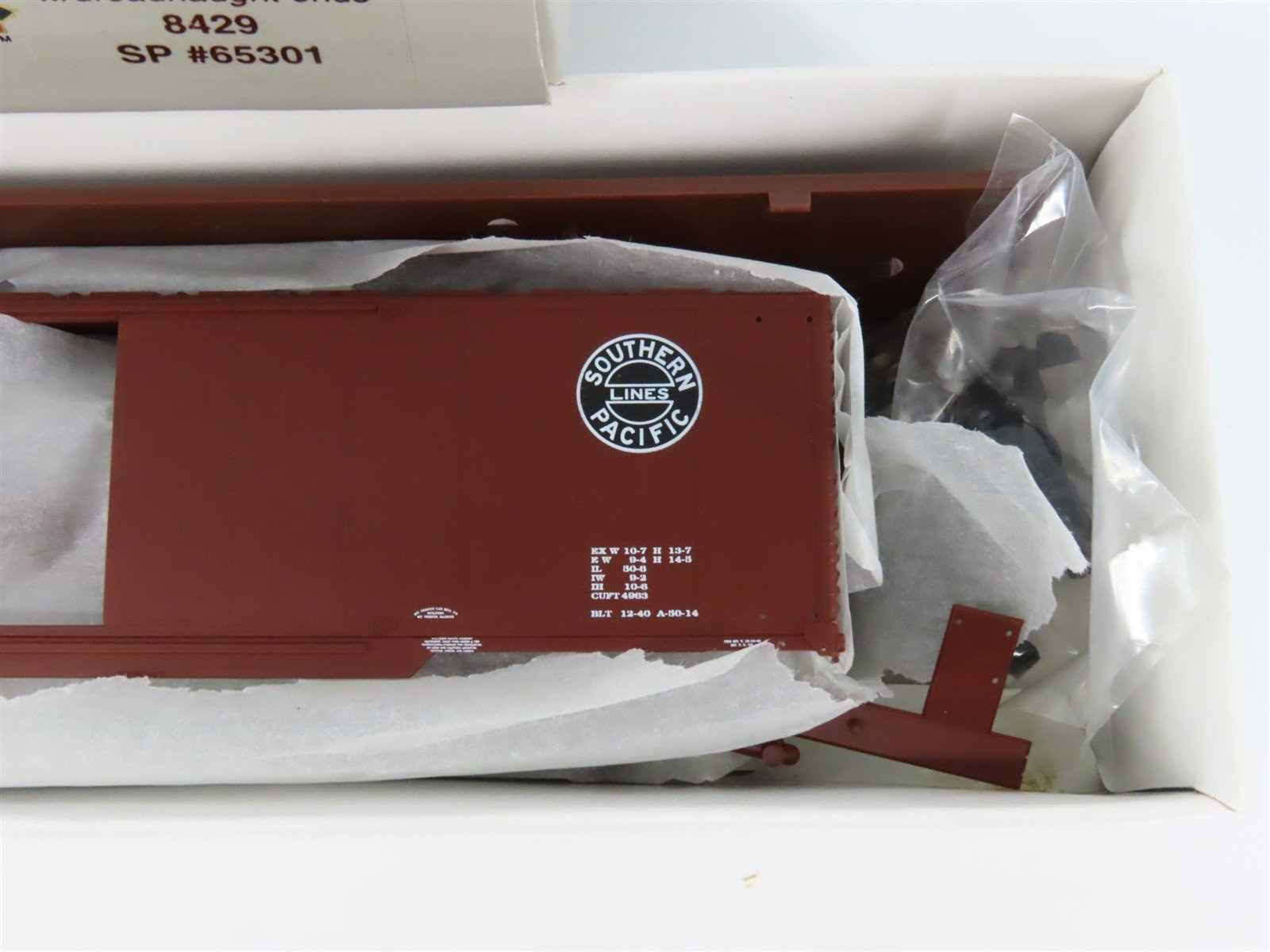 HO Scale PROTO 2000 Kit #8429 SP Southern Pacific 50' Automobile Box Car #65301