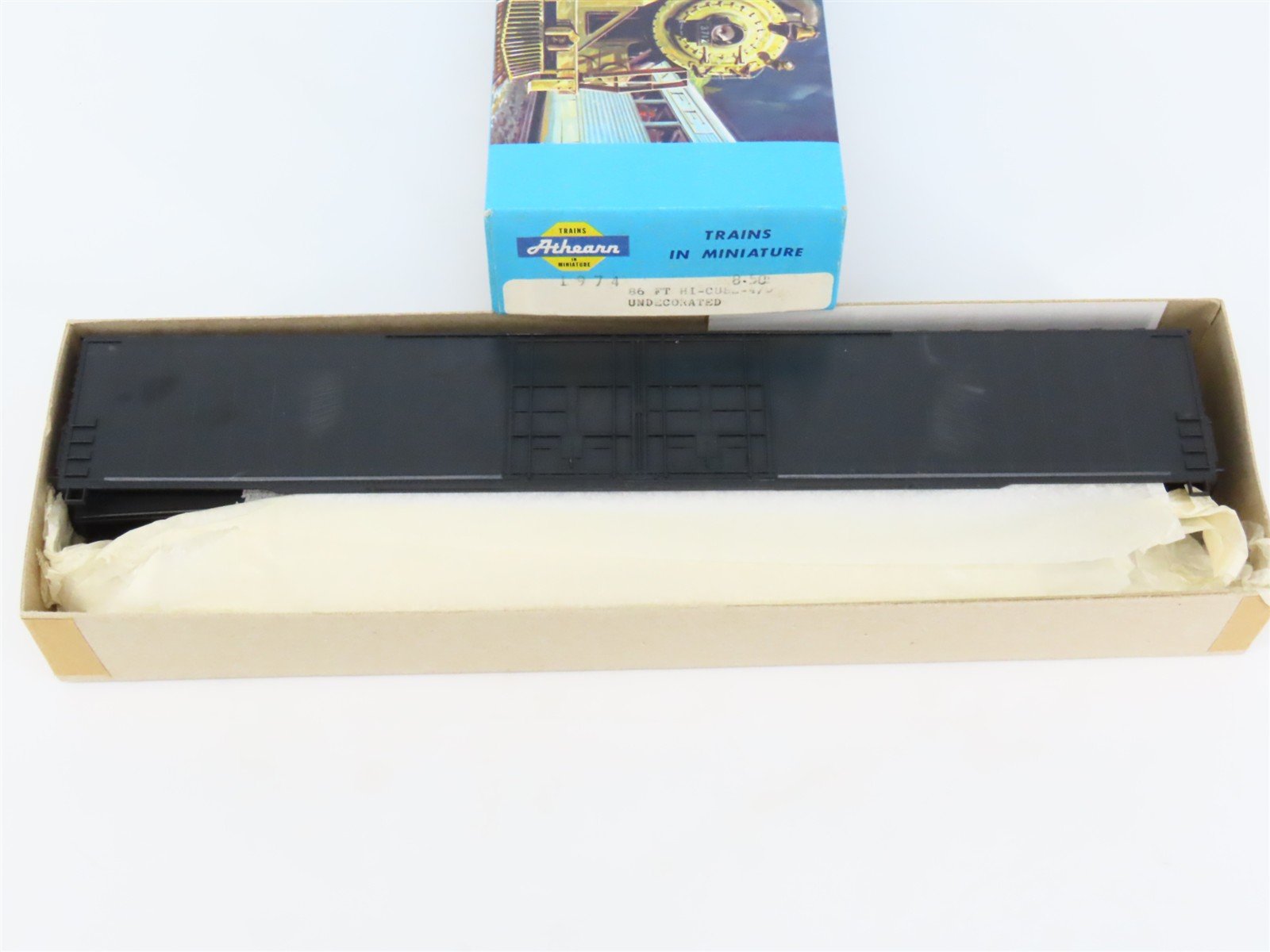 HO Scale Athearn Kit #1974 Undecorated 86' Hi-Cube Box Car
