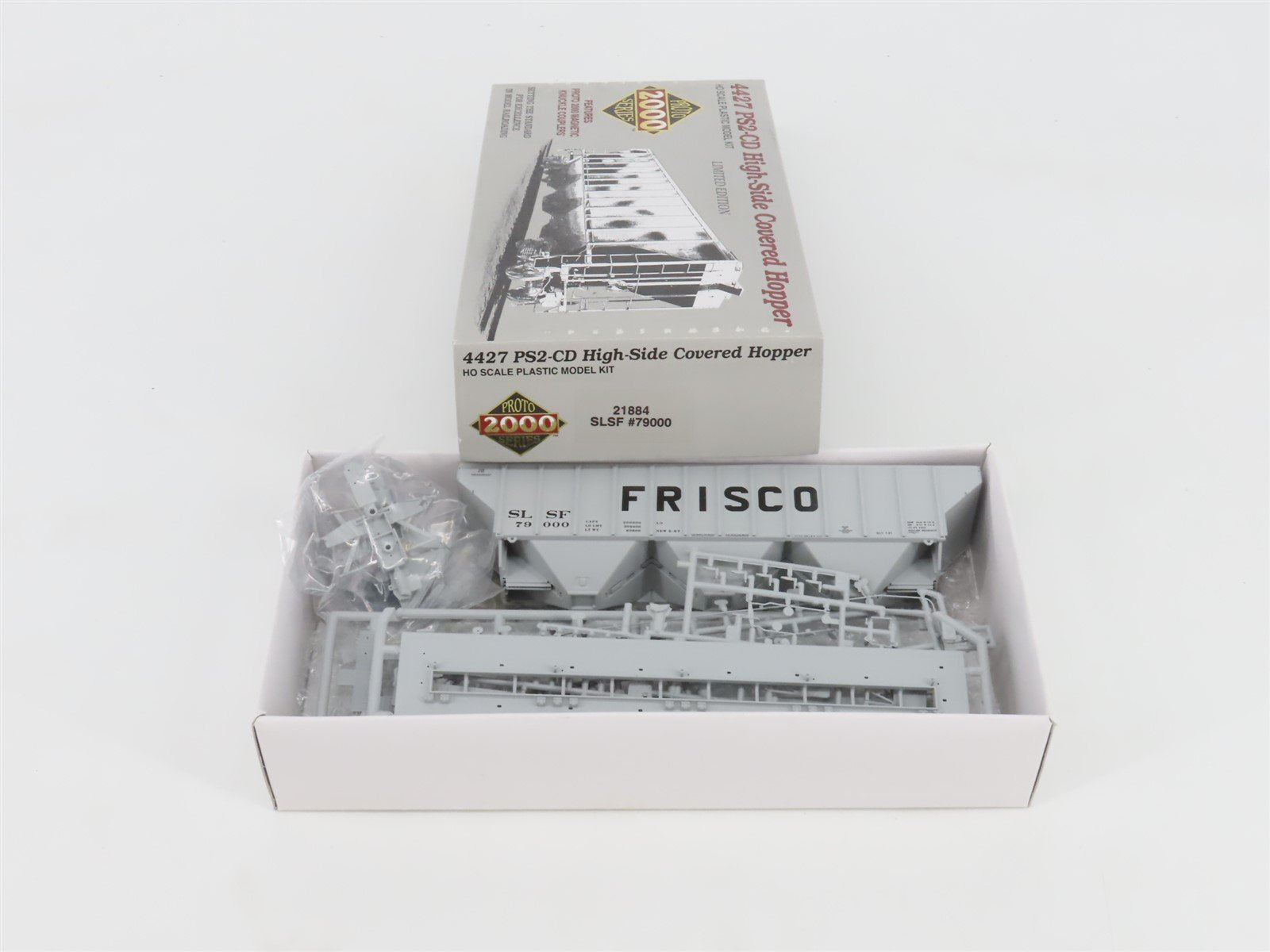 HO Scale PROTO 2000 Kit #21884 SLSF Frisco 3-Bay Covered Hopper #79000