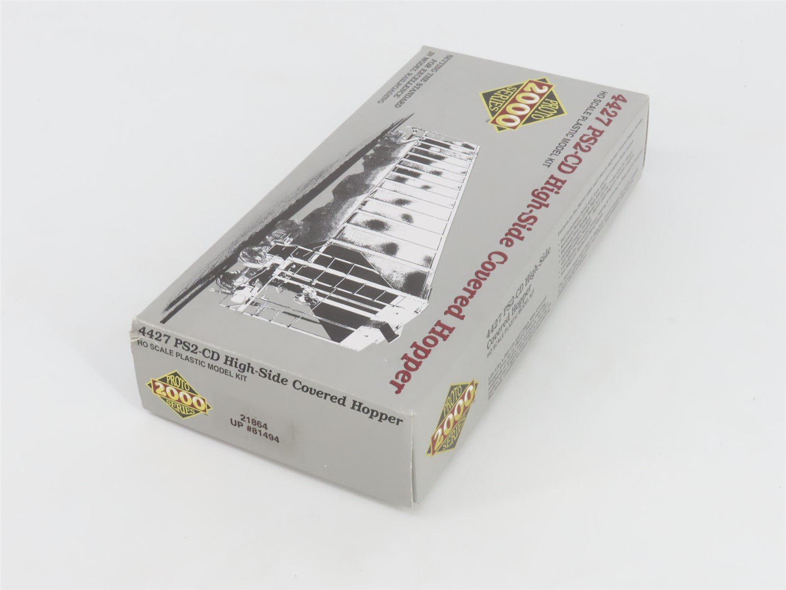 HO Scale PROTO 2000 Kit #21864 UP Union Pacific Covered 3-Bay Hopper #81494