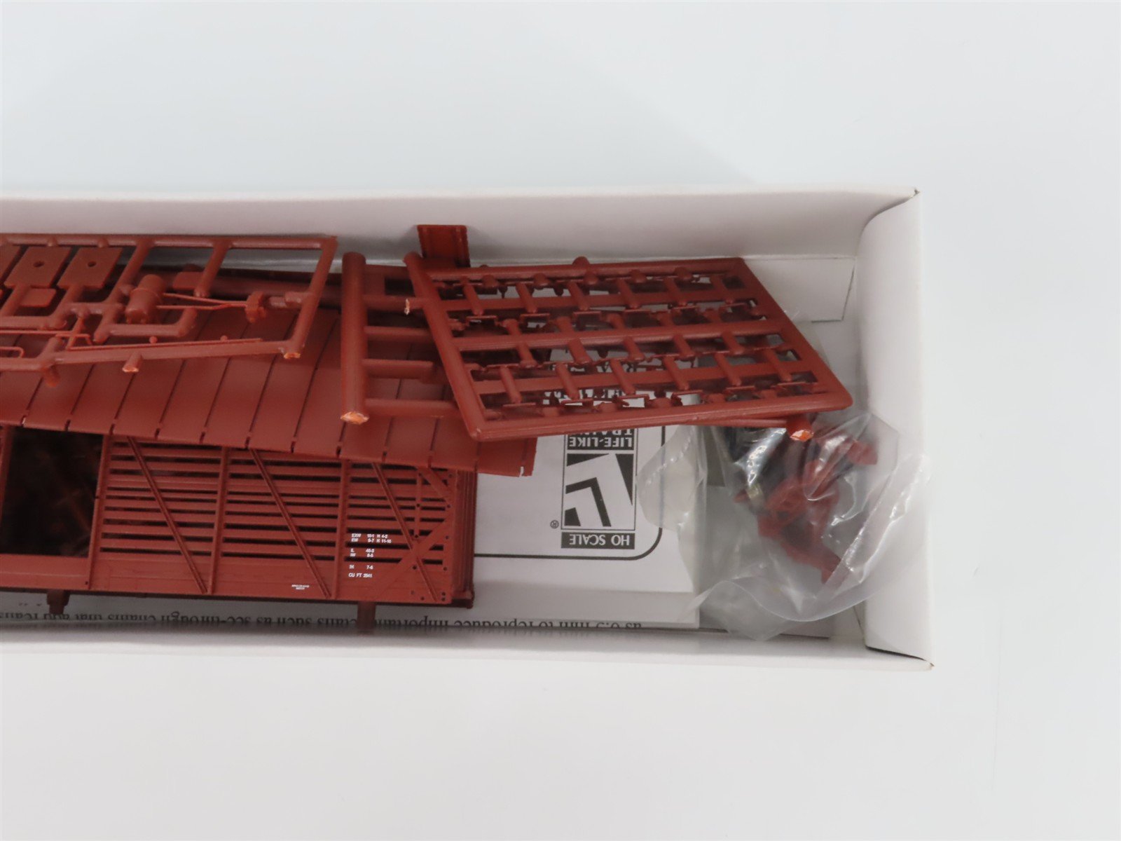 HO Scale PROTO 2000 Kit #21213 MSCX Mather 40' Single Deck Stock Car #1697