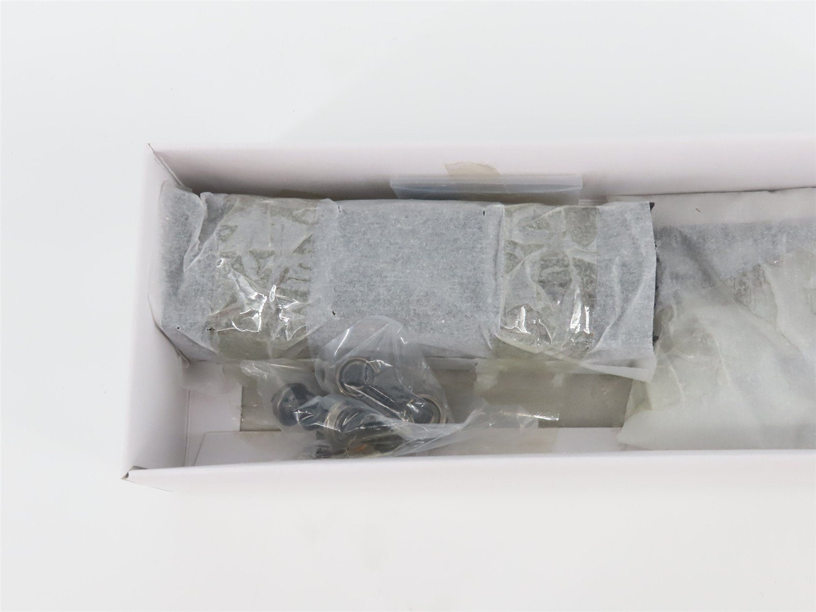 HO PROTO 2000 Time-Saver Kit #23806 C&O Chesapeake & Ohio 2-Bay Hopper #54398