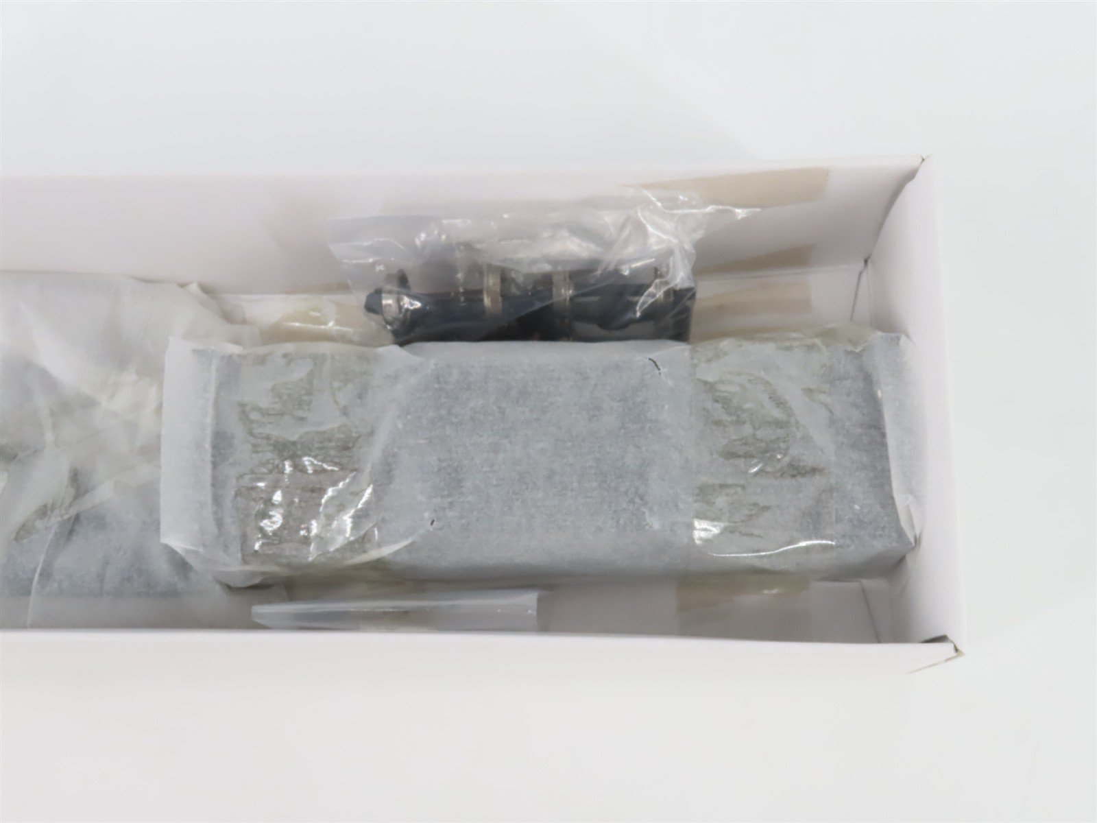 HO PROTO 2000 Time-Saver Kit #23805 C&O Chesapeake & Ohio 2-Bay Hopper #54253