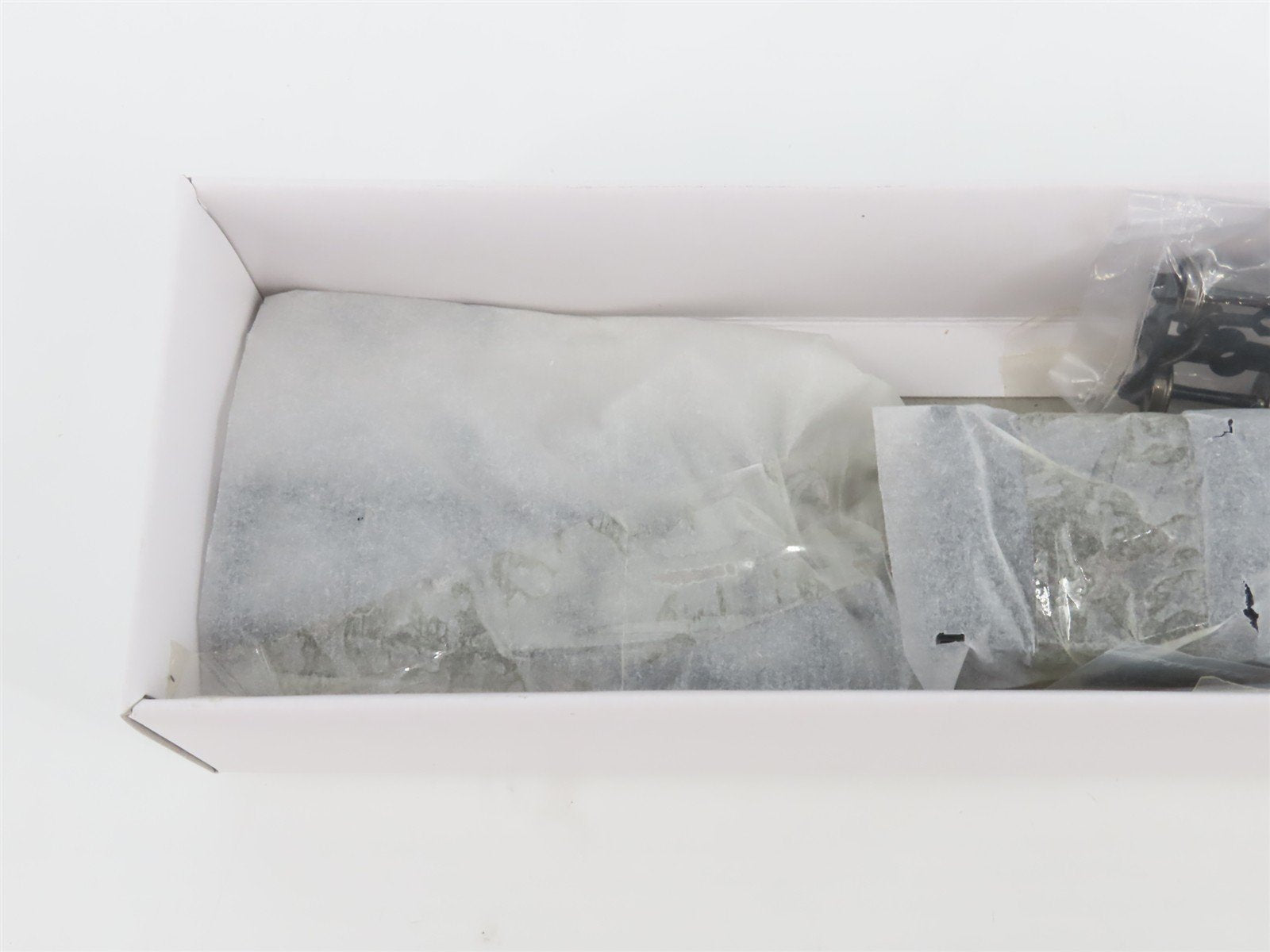 HO PROTO 2000 Time-Saver Kit #23806 C&O Chesapeake & Ohio 2-Bay Hopper #54398
