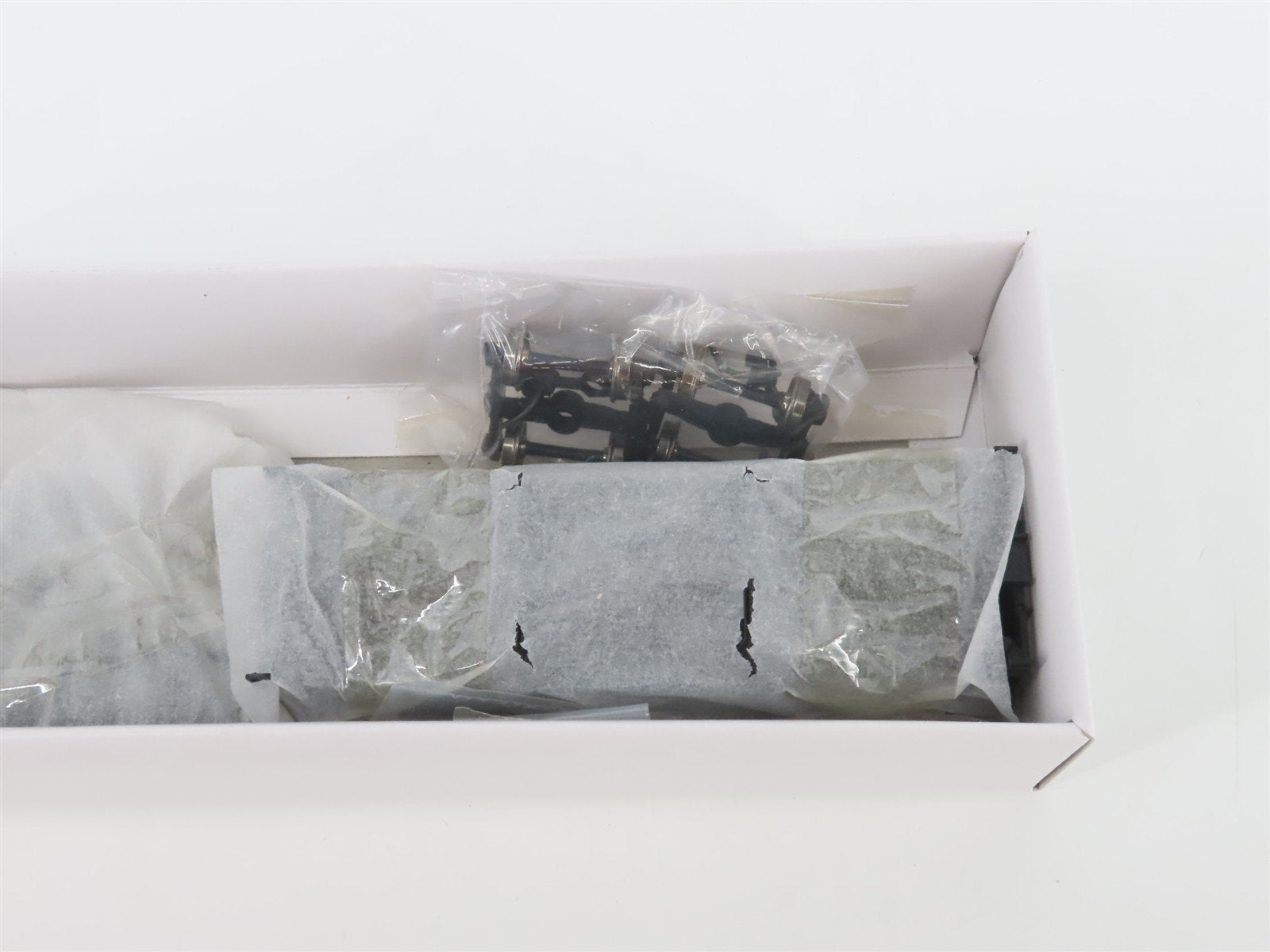 HO PROTO 2000 Time-Saver Kit #23806 C&O Chesapeake & Ohio 2-Bay Hopper #54398