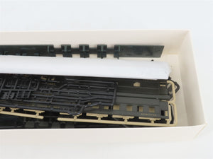 HO Scale Branchline 5032 C&O Chesapeake & Ohio 8-1-2 Sleeper Passenger Car Kit