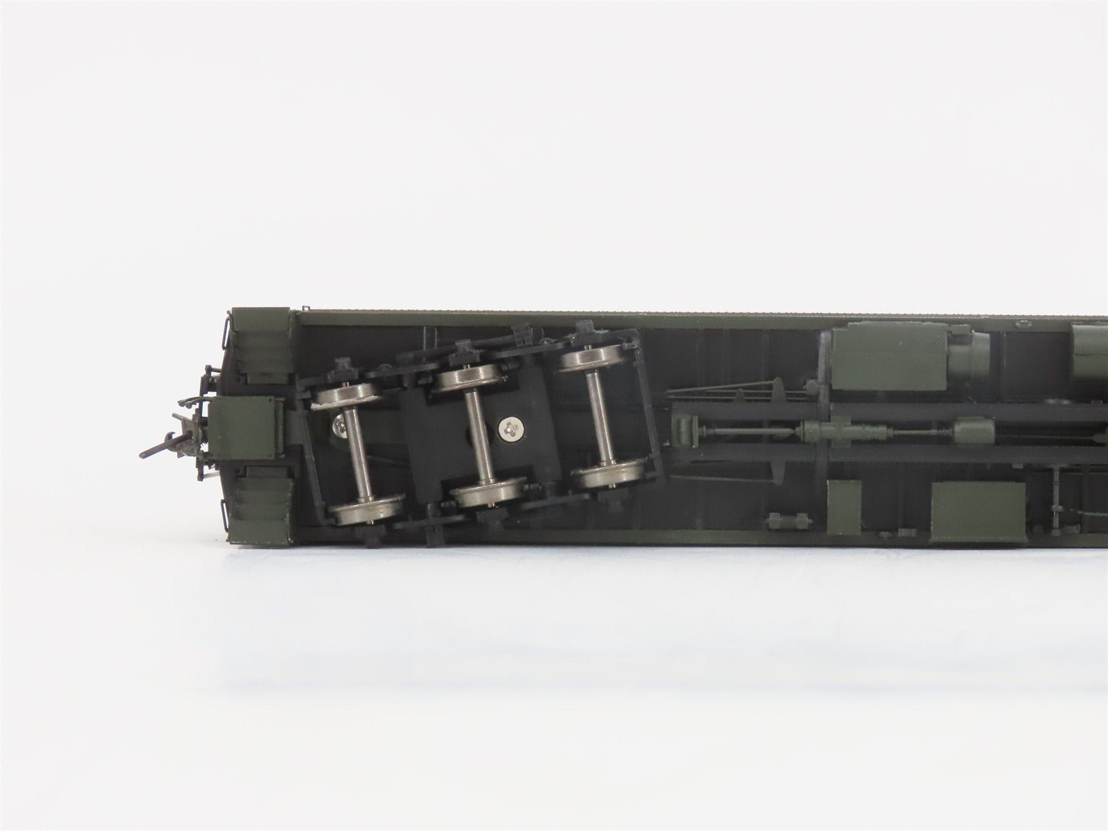 HO Scale Branchline 15304 Pullman 1-21 Sleeper Passenger Car 