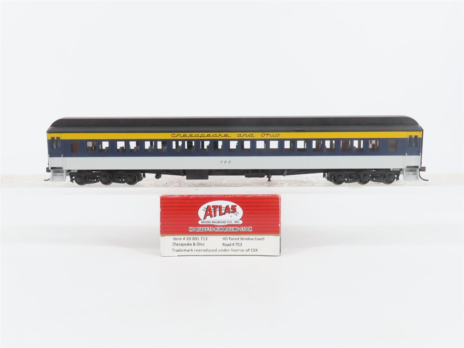 HO Scale Atlas 20001713 C&O Chesapeake & Ohio Coach Passenger Car #703