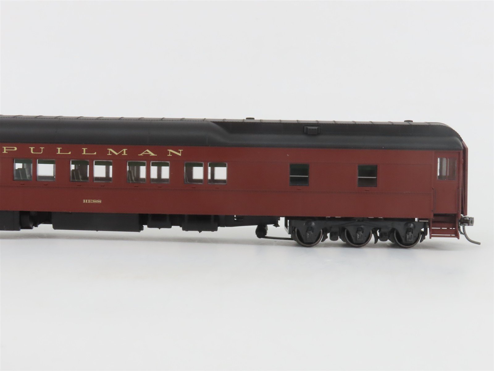 HO Scale MTH 80-40003 Pullman Maroon HW Sleeper Passenger 2-Car Set w/Lights