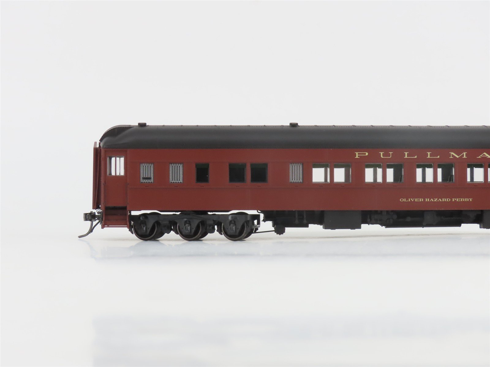 HO Scale MTH 80-40003 Pullman Maroon HW Sleeper Passenger 2-Car Set w/Lights