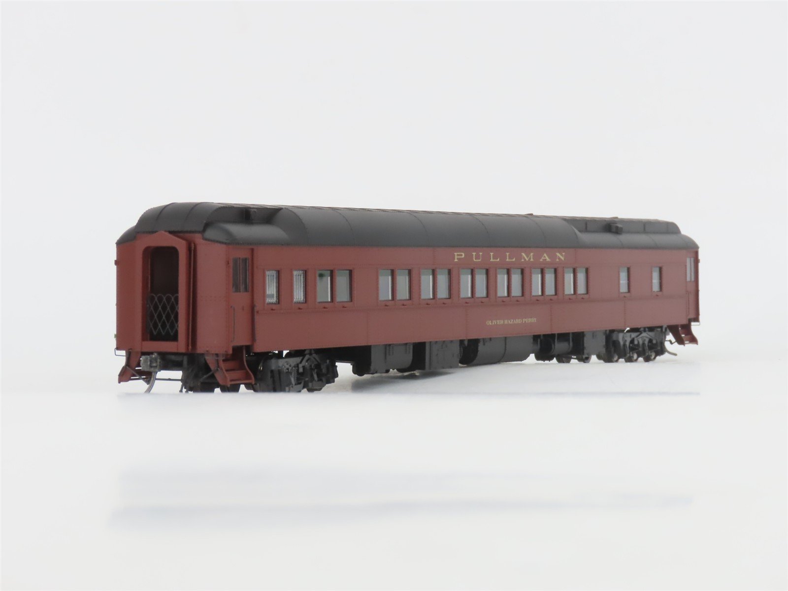 HO Scale MTH 80-40003 Pullman Maroon HW Sleeper Passenger 2-Car Set w/Lights