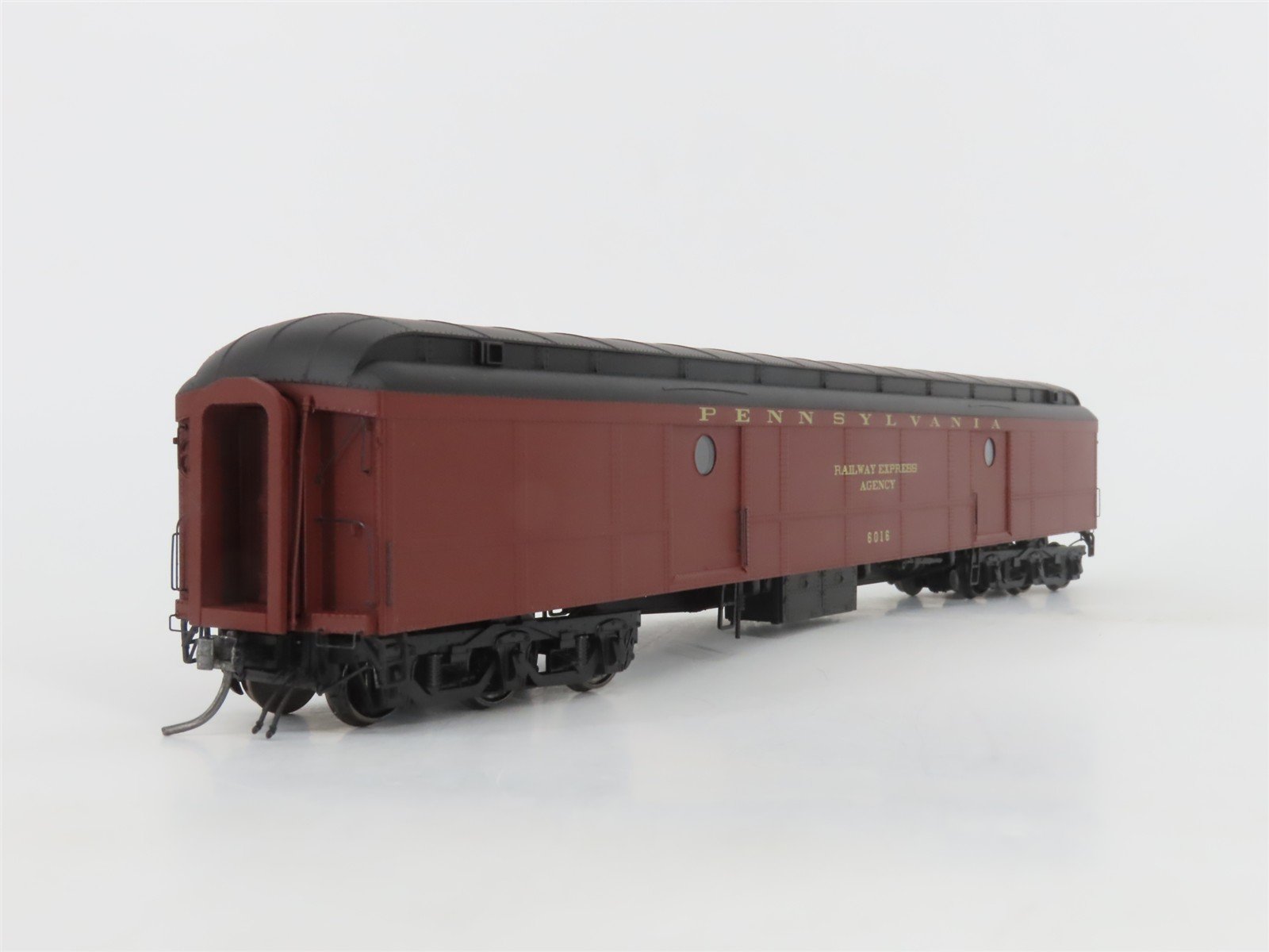 HO Scale MTH 80-40002 Pullman HW Baggage/Sleeper Passenger 2-Car Set w/Lights