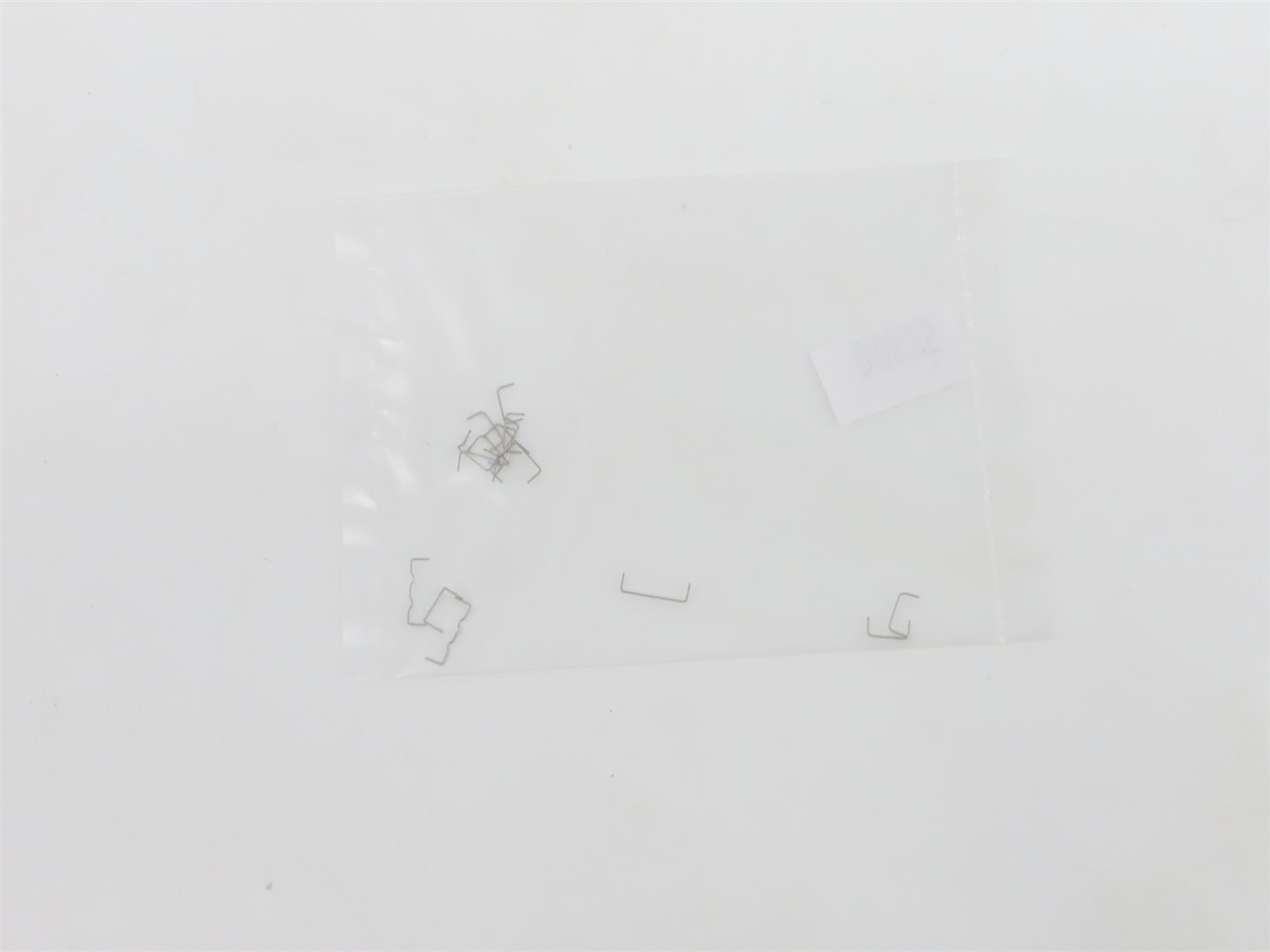 HO Scale Walthers RTR 932-6251 CNW Railway 85' Bi-Level Coach Passenger Car