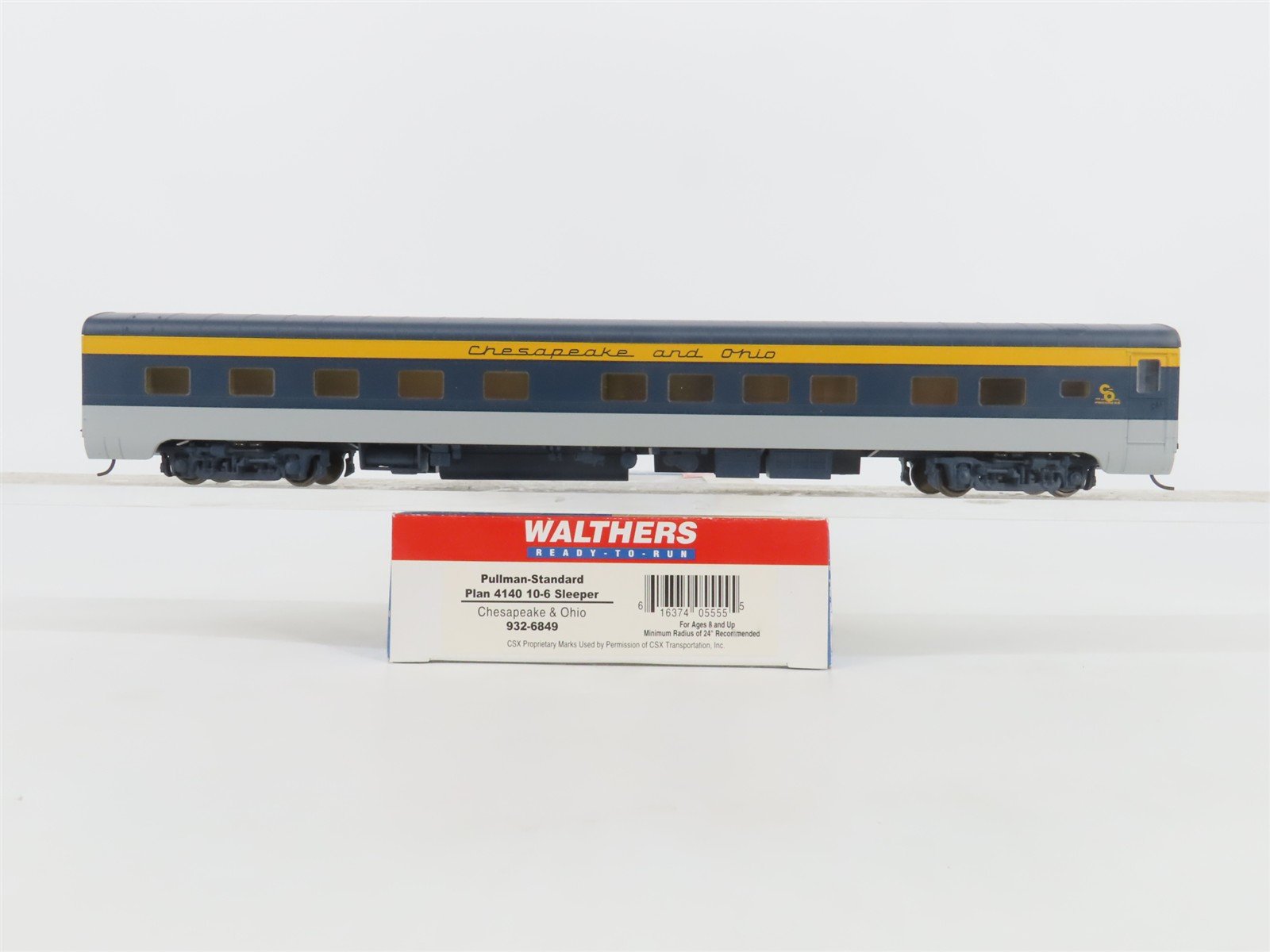 HO Scale Walthers RTR 932-6849 C&O Chesapeake & Ohio 10-6 Sleeper Passenger Car