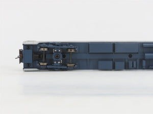 HO Scale Walthers RTR 932-6849 C&O Chesapeake & Ohio 10-6 Sleeper Passenger Car