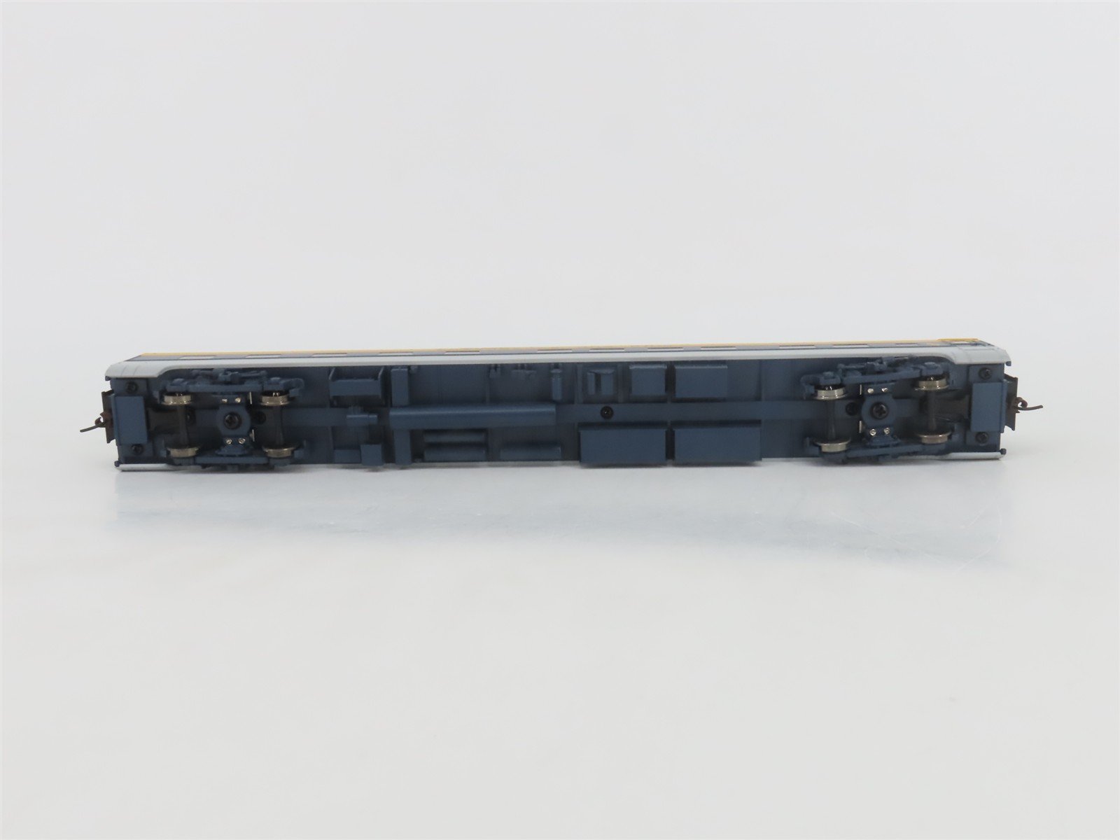 HO Scale Walthers RTR 932-6849 C&O Chesapeake & Ohio 10-6 Sleeper Passenger Car