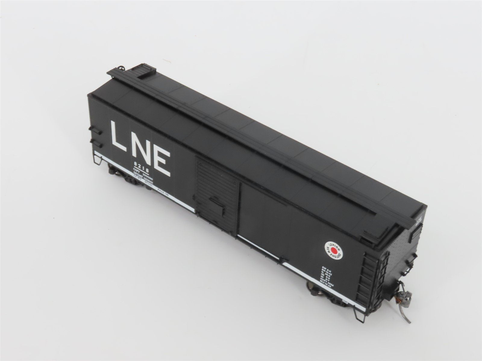 HO Scale Red Caboose RR-37217-25 LNE Lehigh & New England 40' X-29 Box Car #8218