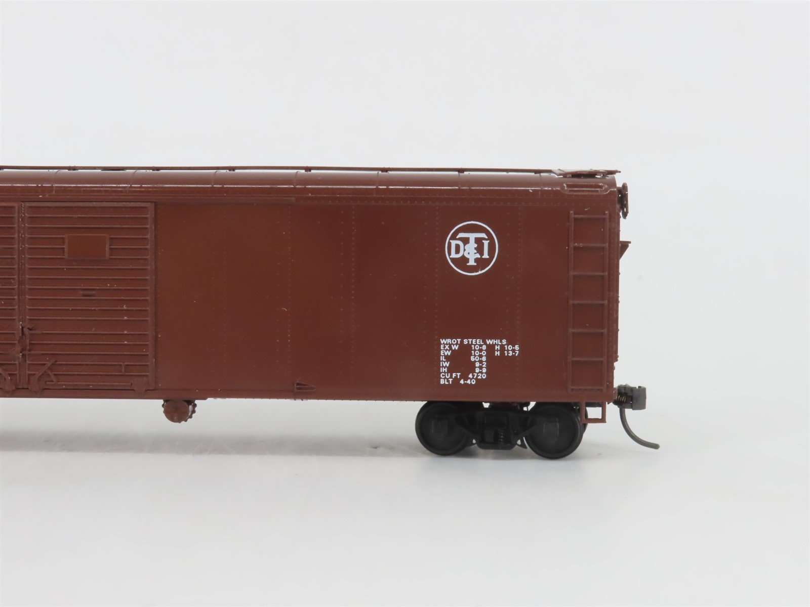 HO Scale Bowser 55405 DTI Detroit Toledo & Ironton 50' Round Roof Box Car #13537