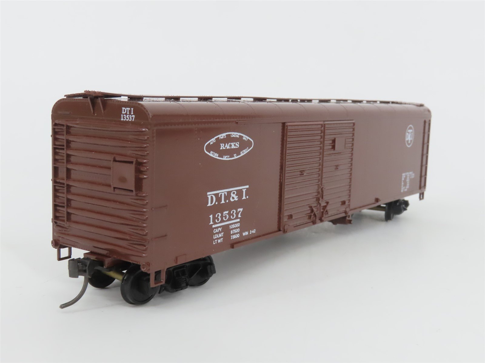 HO Scale Bowser 55405 DTI Detroit Toledo & Ironton 50' Round Roof Box Car #13537
