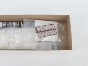HO Scale Funaro & Camerlengo Resin Kit 6890 Undecorated LNE 2-Bay Covered Hopper
