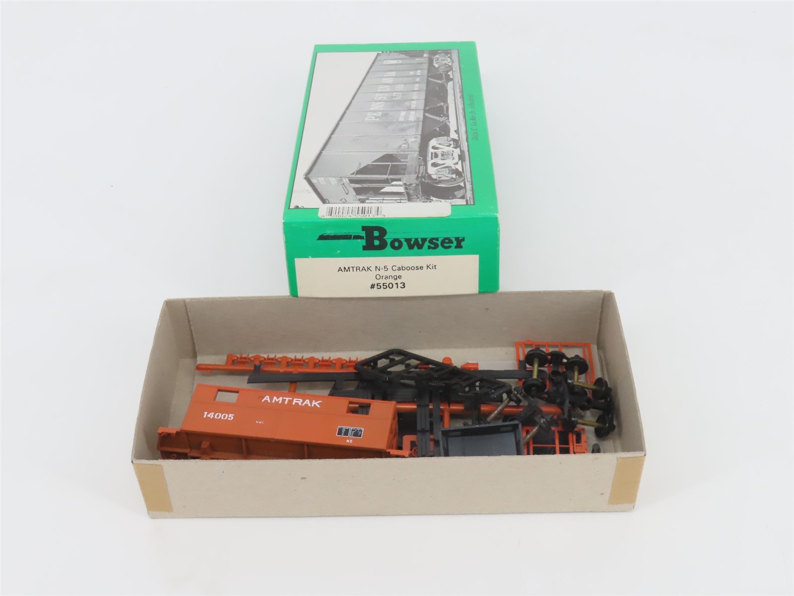 HO Scale Bowser Kit 55013 AMTK Amtrak MofW Orange N-5 Caboose #14005