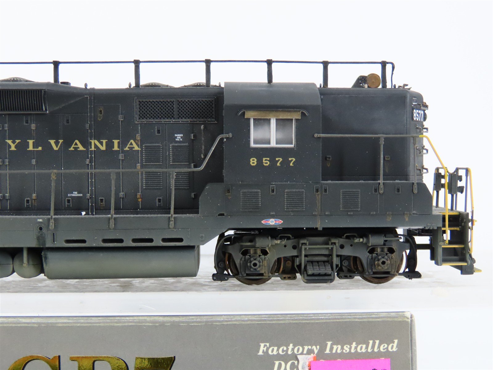 HO Proto 2000 920-40467 PRR GP7 Ph II Diesel #8577 w/ DCC & Sound - Weathered