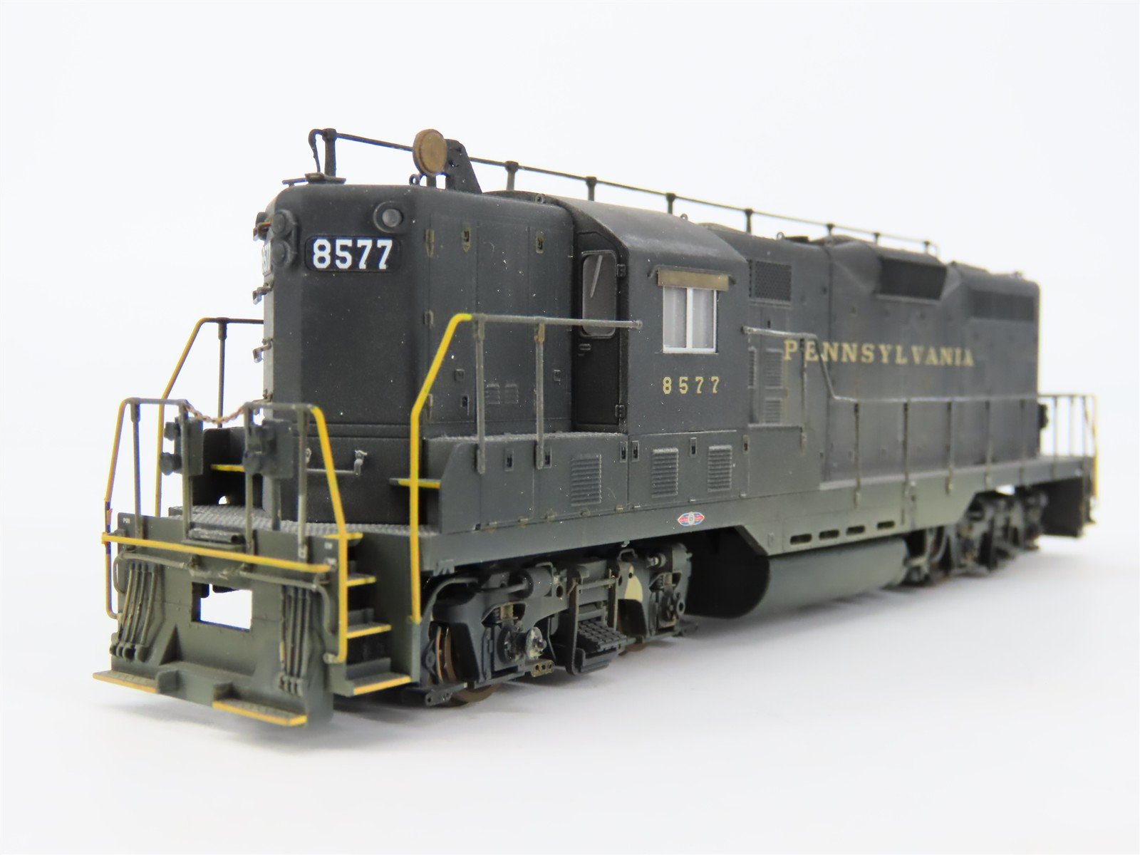 HO Proto 2000 920-40467 PRR GP7 Ph II Diesel #8577 w/ DCC & Sound - Weathered