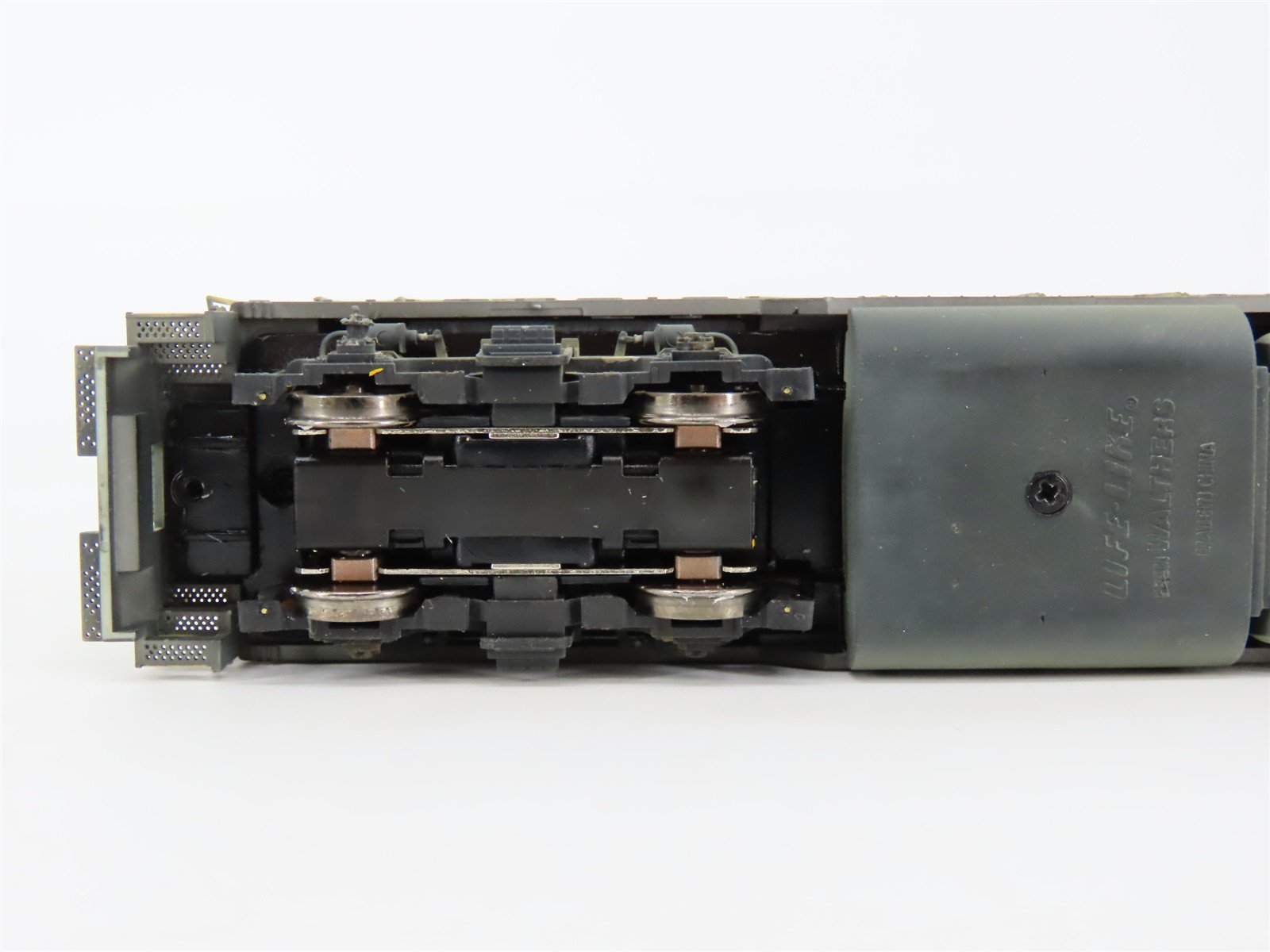 HO Proto 2000 920-40467 PRR GP7 Ph II Diesel #8577 w/ DCC & Sound - Weathered