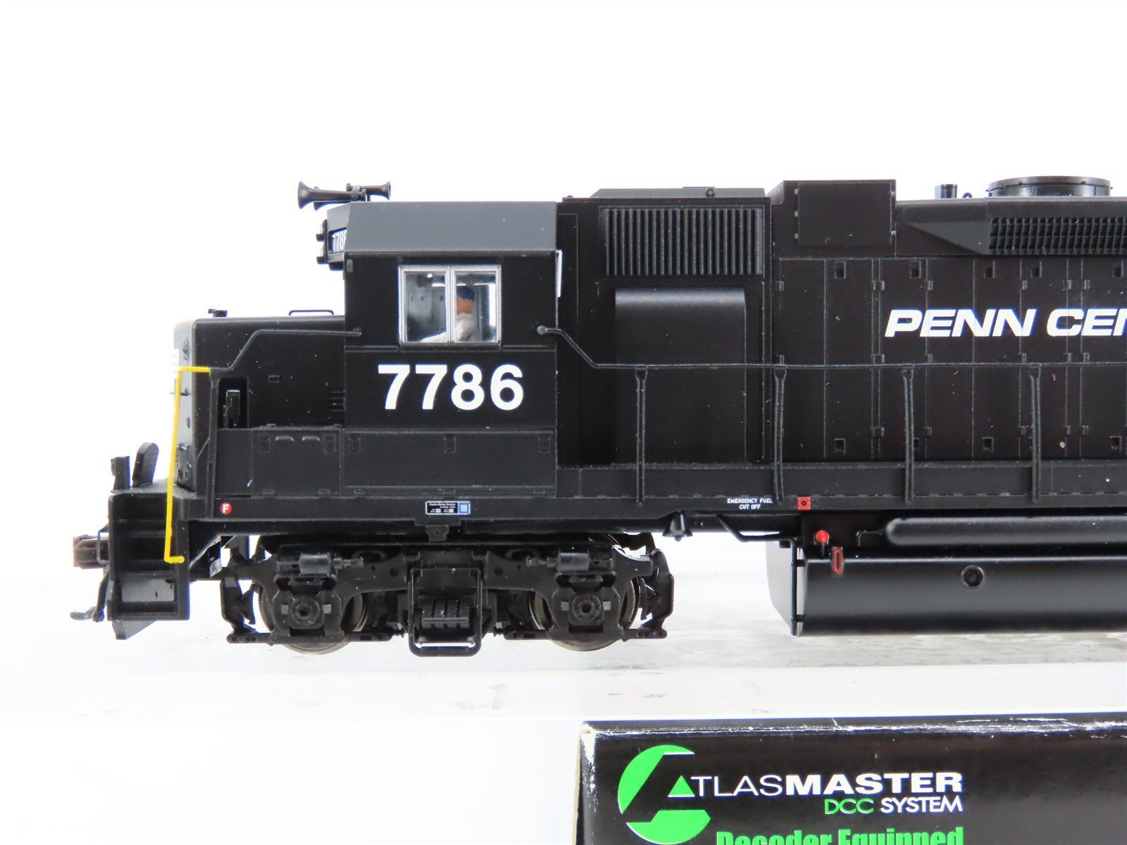 HO Scale Atlas Master 8977 PC Penn Central EMD GP38 Diesel #7786 w/ DCC