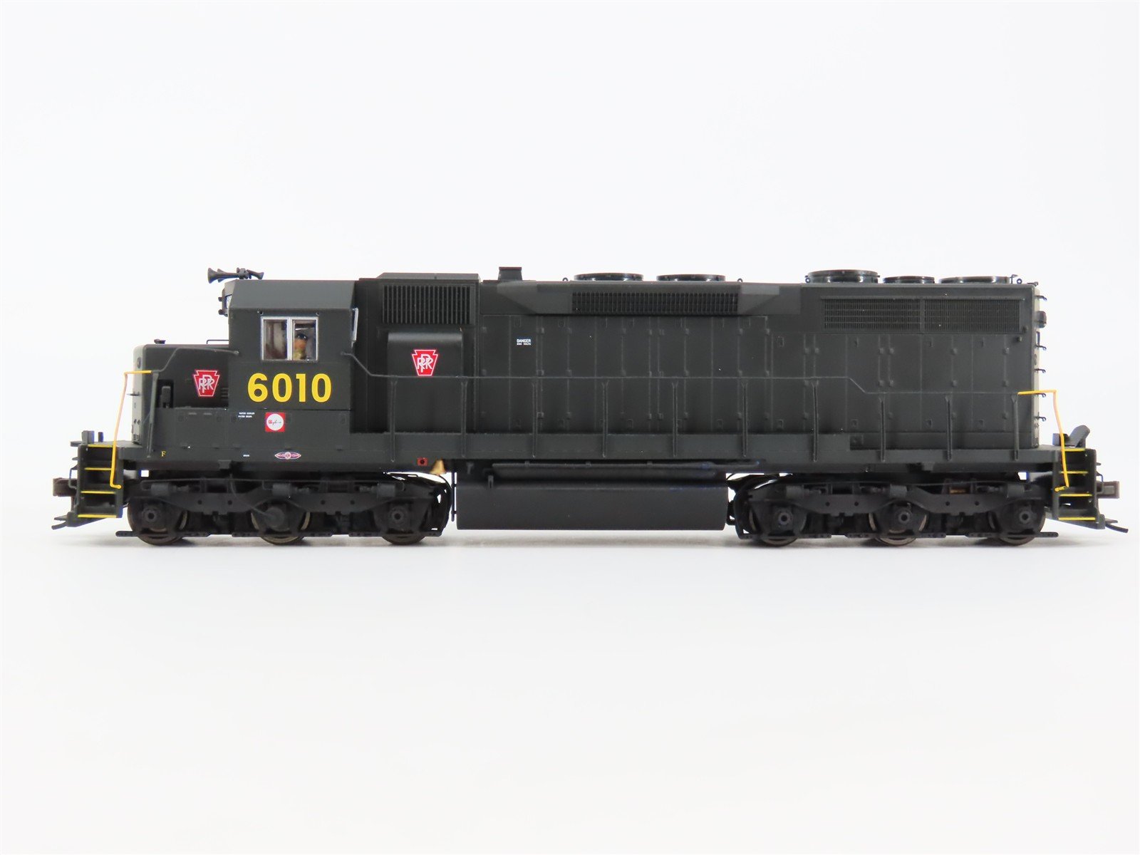 HO Scale Atlas Master PRR Pennsylvania EMD SD35 Diesel #6010 w/ DCC