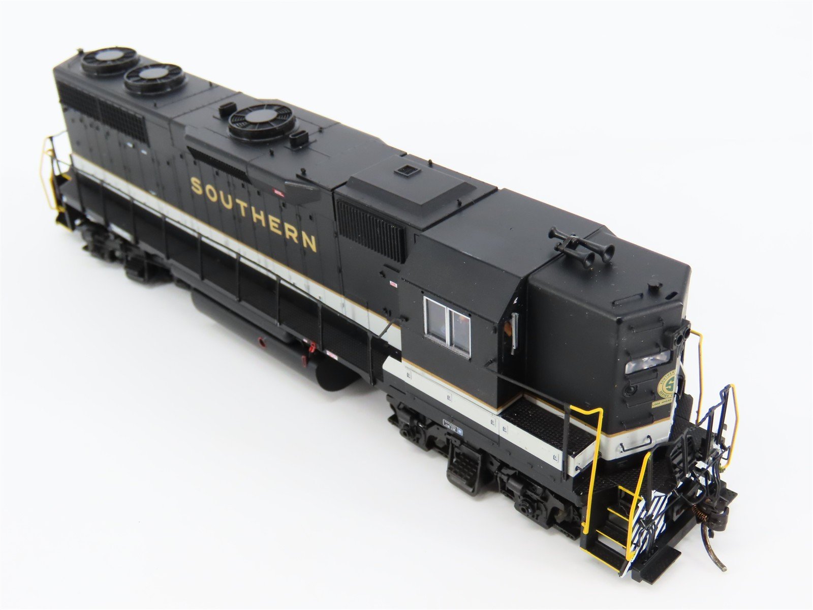 HO Atlas Master 9133 SOU Southern EMD GP38 Early High Nose Diesel No# w/ DCC