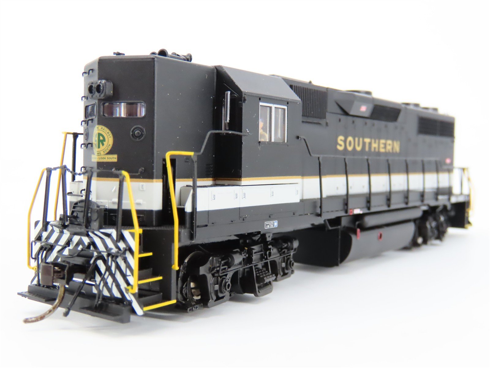 HO Atlas Master 9133 SOU Southern EMD GP38 Early High Nose Diesel No# w/ DCC
