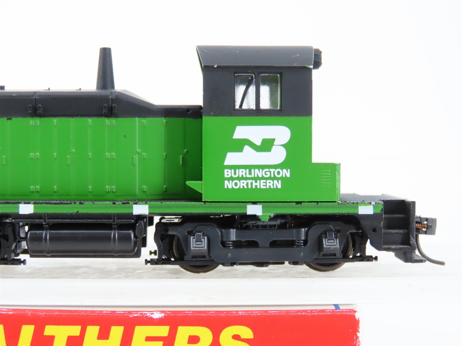 HO Scale Walthers 932-1355 BN Burlington Northern EMD SW-1 Diesel Switcher #93