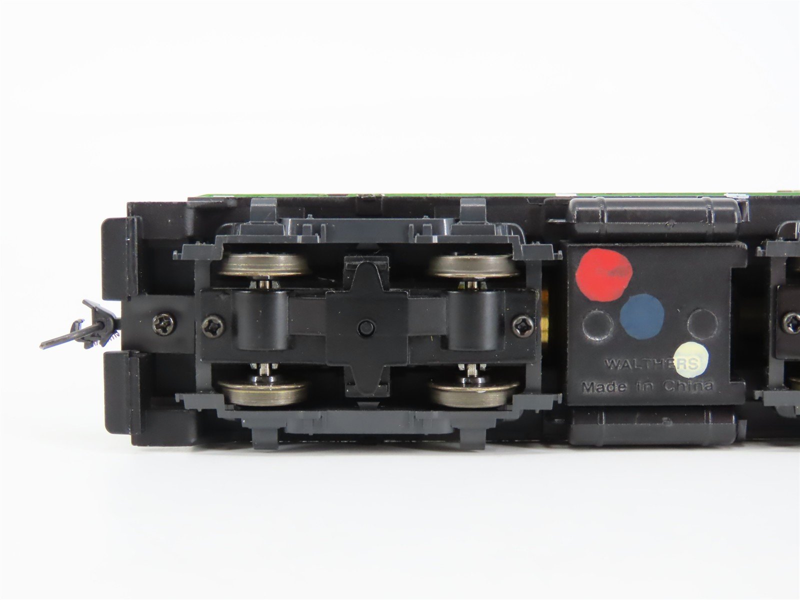 HO Scale Walthers 932-1355 BN Burlington Northern EMD SW-1 Diesel Switcher #93