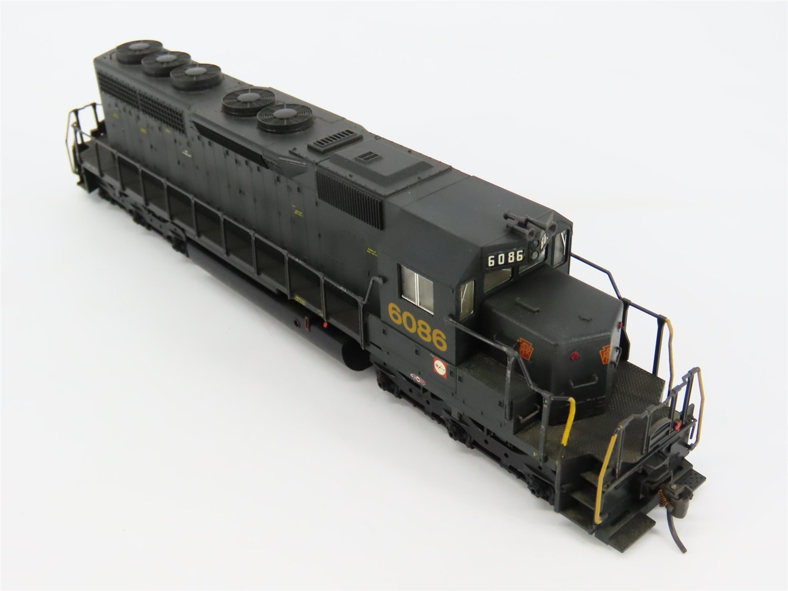 HO Scale KATO 37-01B PRR Pennsylvania EMD SD40 Diesel Locomotive #6086