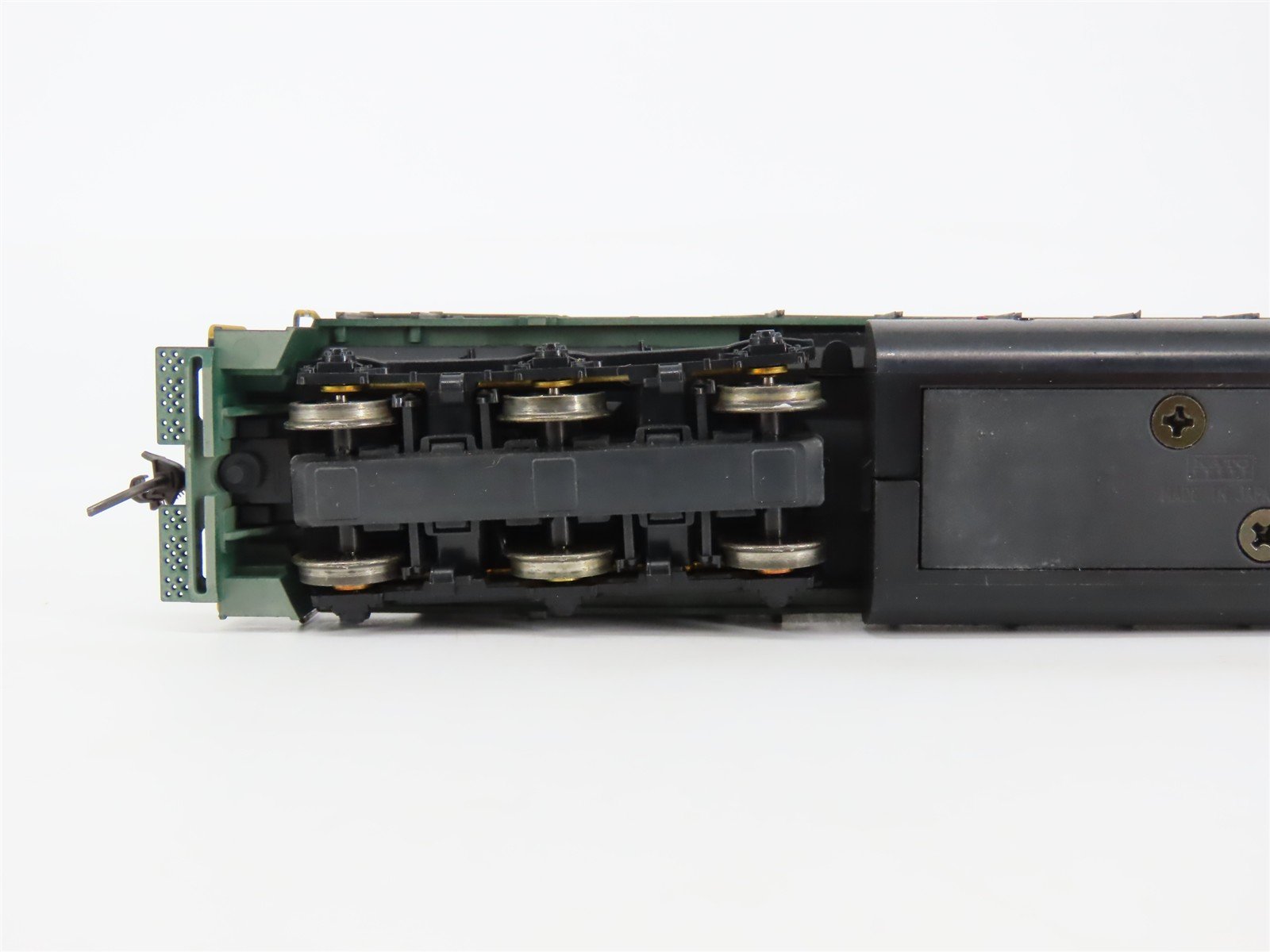 HO Scale KATO 37-01B PRR Pennsylvania EMD SD40 Diesel Locomotive #6086