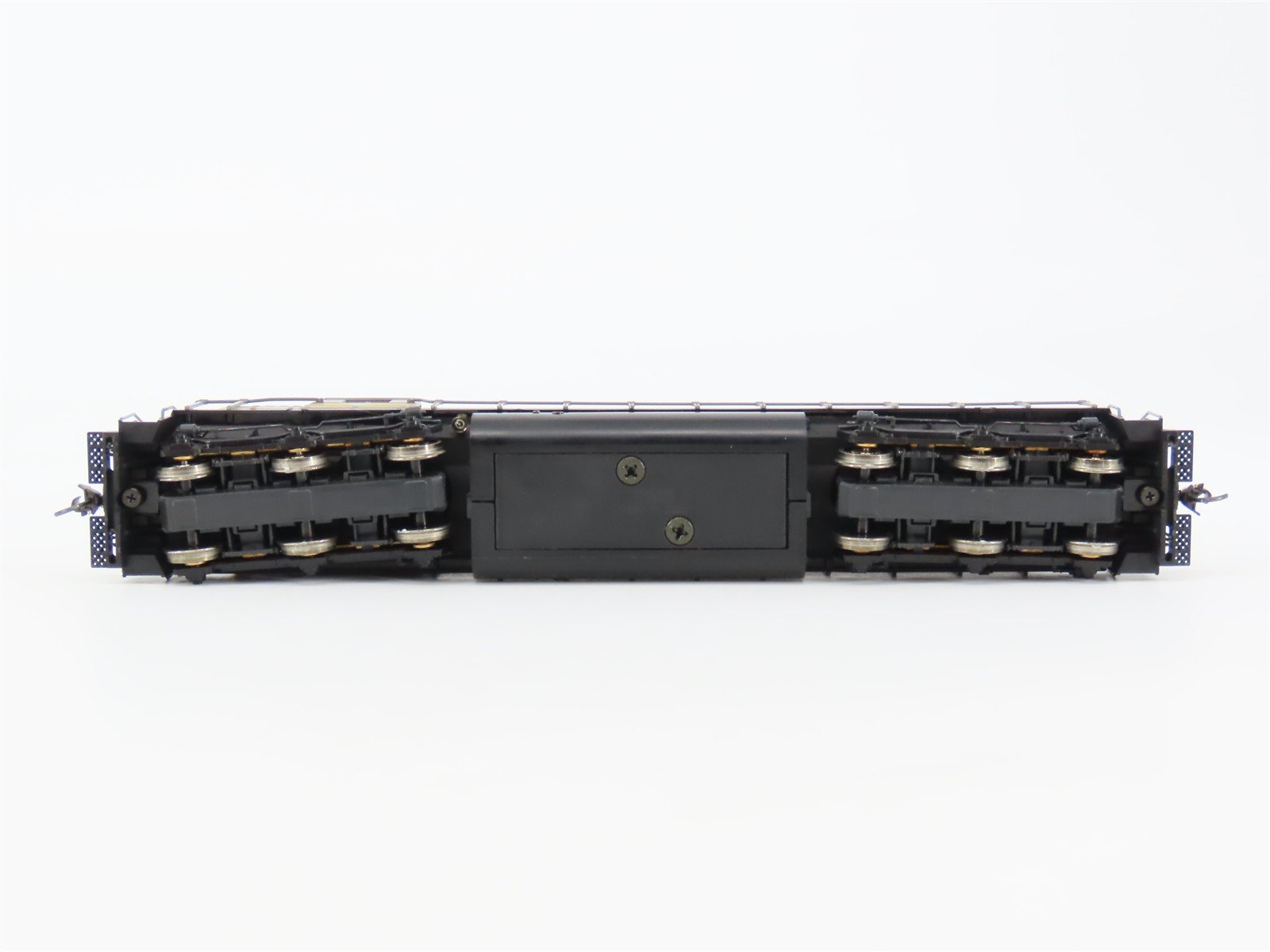 HO Scale KATO 37-6322 AC Algoma Central EMD SD40 Diesel #182 - DCC Ready