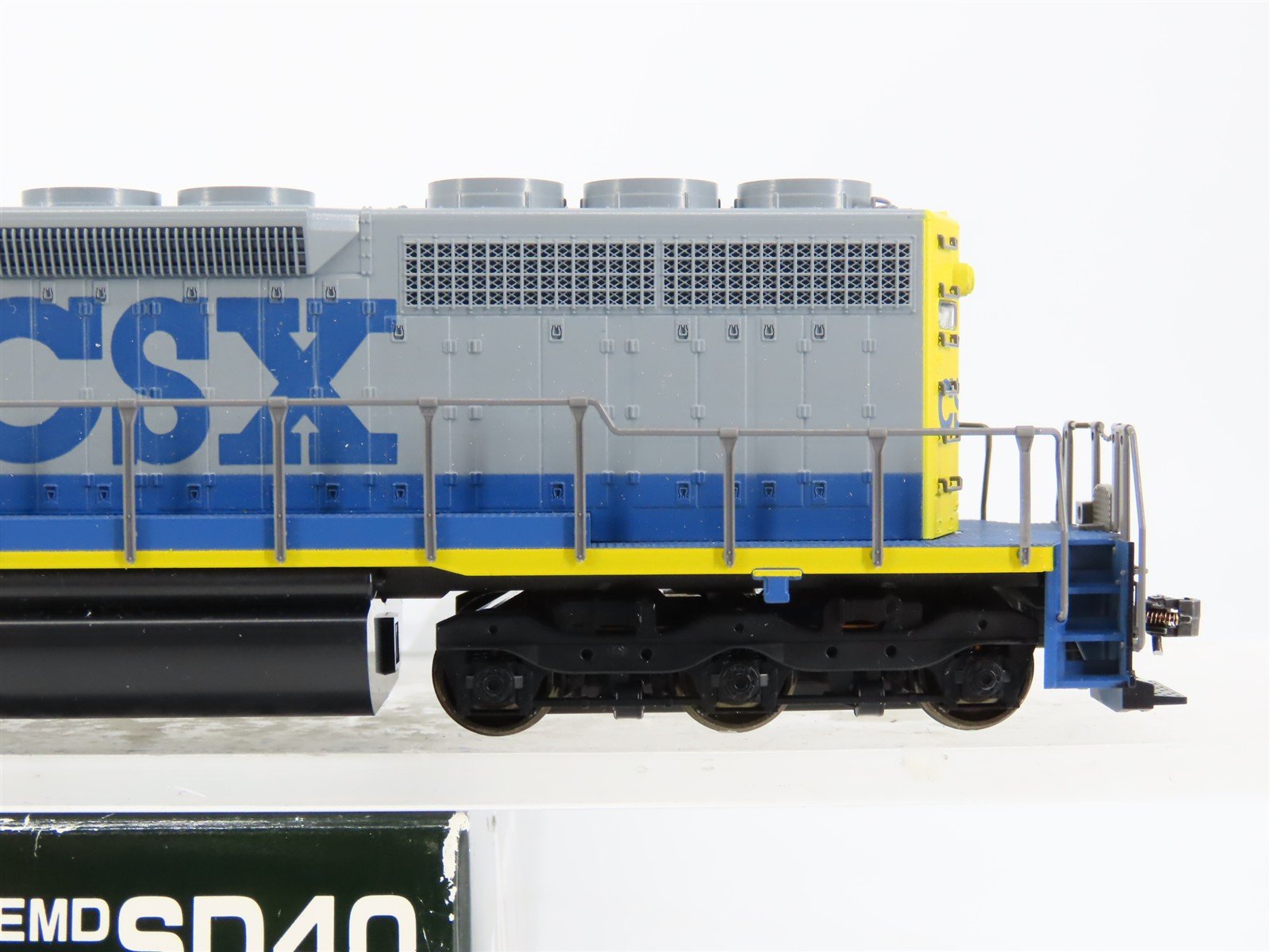 HO Scale KATO 37-01Q CSX Transportation EMD SD40 Diesel Locomotive #8485