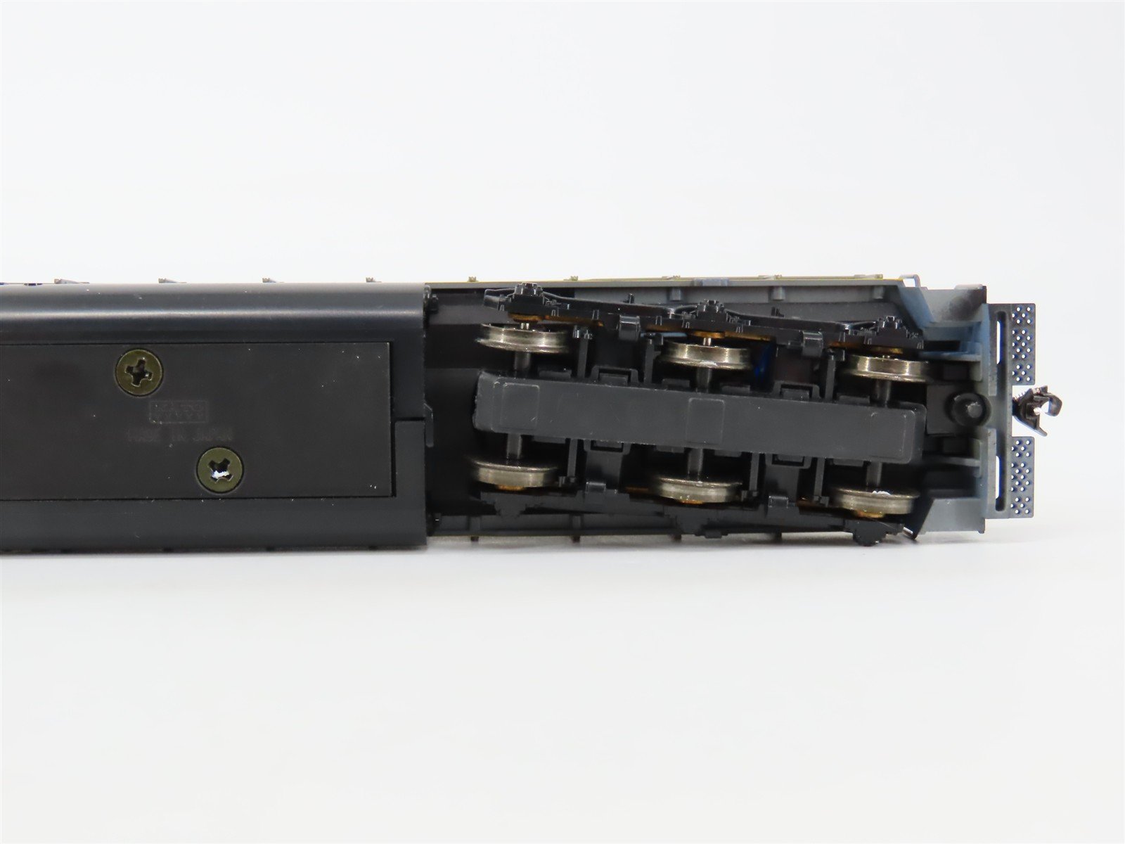 HO Scale KATO 37-01Q CSX Transportation EMD SD40 Diesel Locomotive #8485