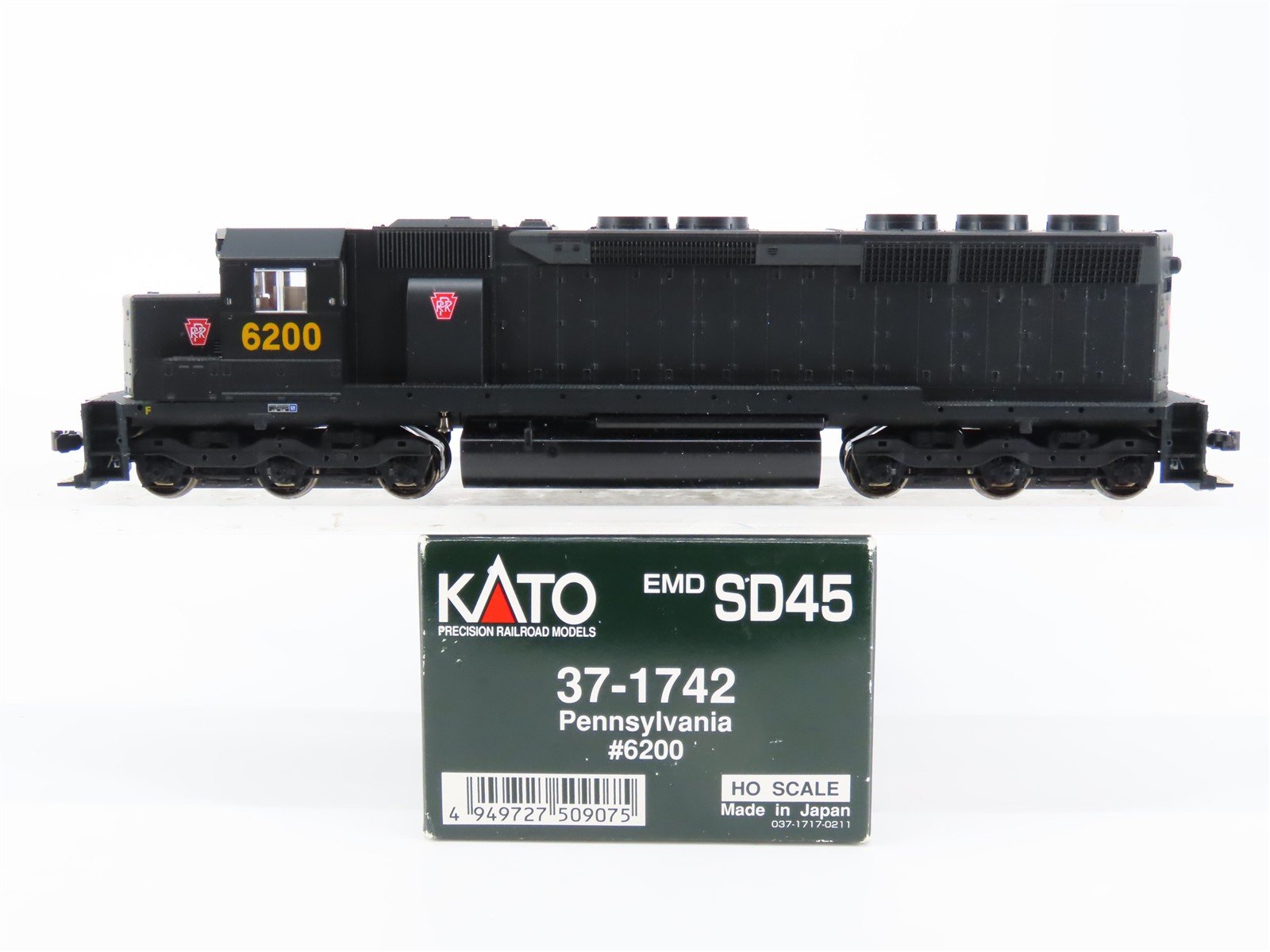 HO Scale KATO 37-1742 PRR Pennsylvania EMD SD45 Diesel #6200 - DCC Ready
