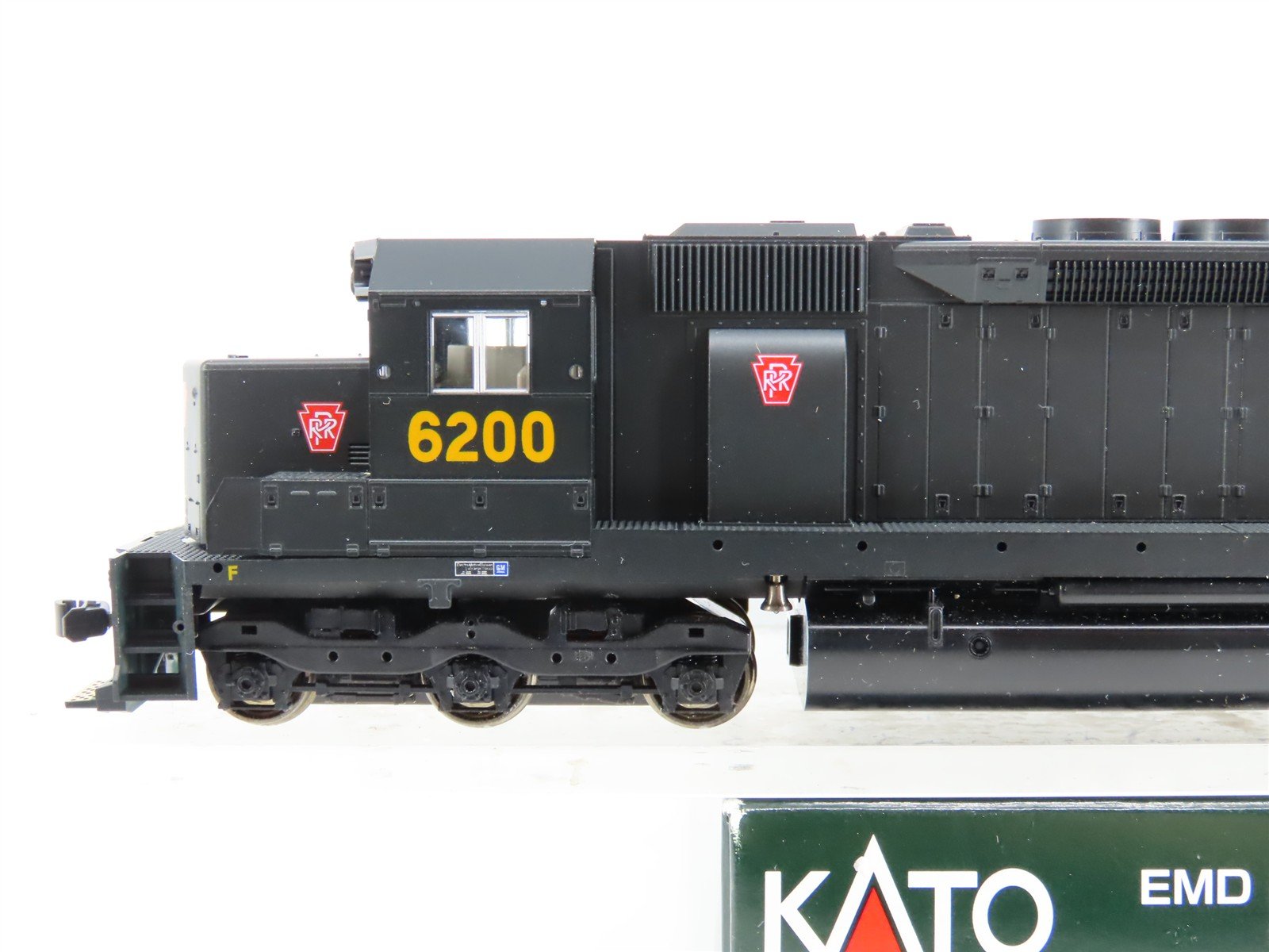 HO Scale KATO 37-1742 PRR Pennsylvania EMD SD45 Diesel #6200 - DCC Ready
