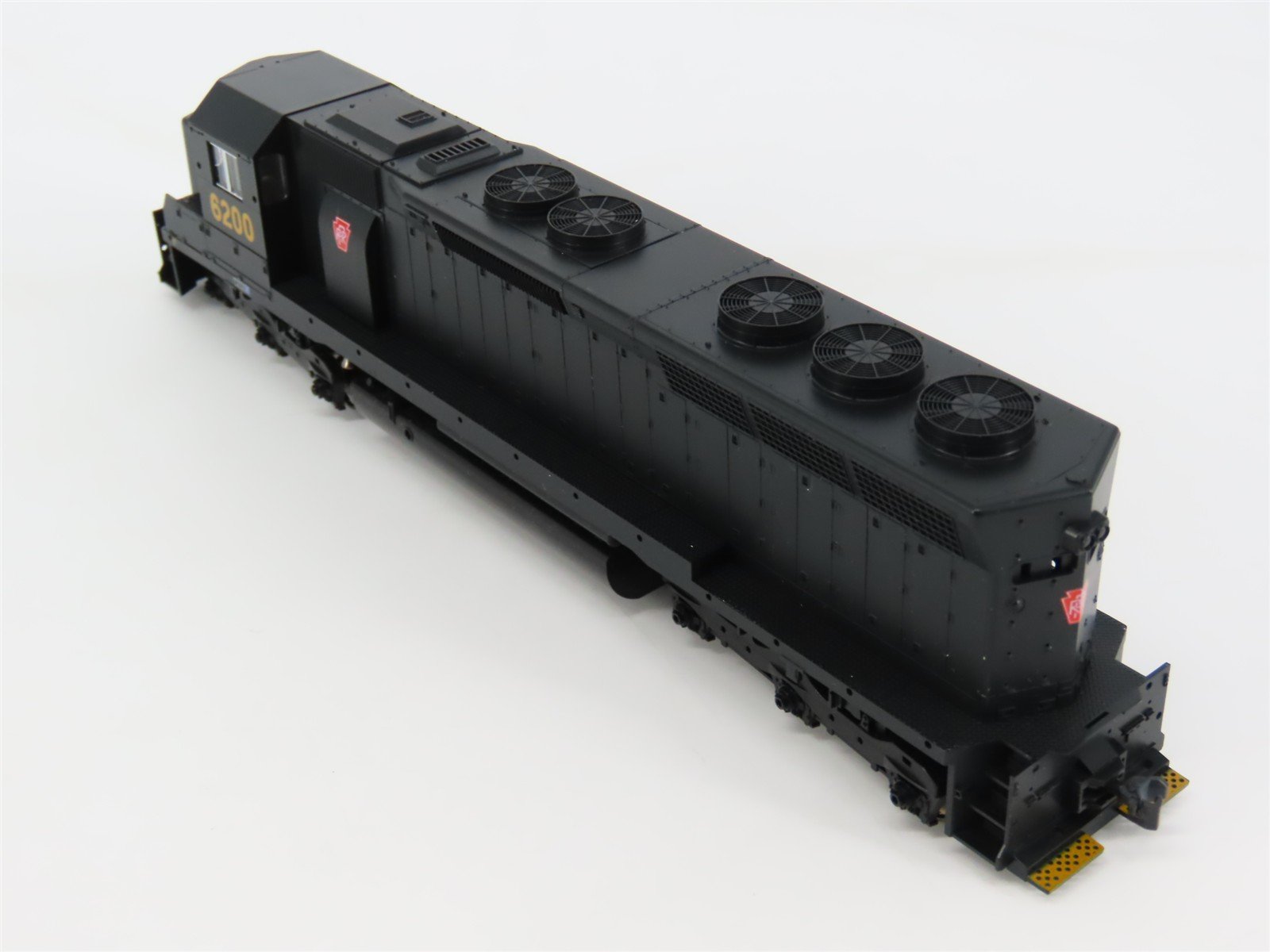 HO Scale KATO 37-1742 PRR Pennsylvania EMD SD45 Diesel #6200 - DCC Ready