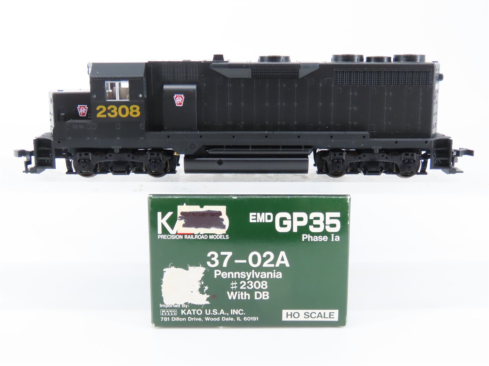 HO Scale KATO 37-02A PRR Pennsylvania EMD GP35 Ph. 1a Diesel Locomotive #2308