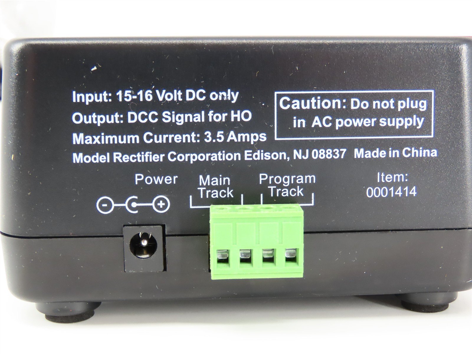 MRC 0001414 Prodigy Advance2 DCC Digital Command Control System w/ Throttle
