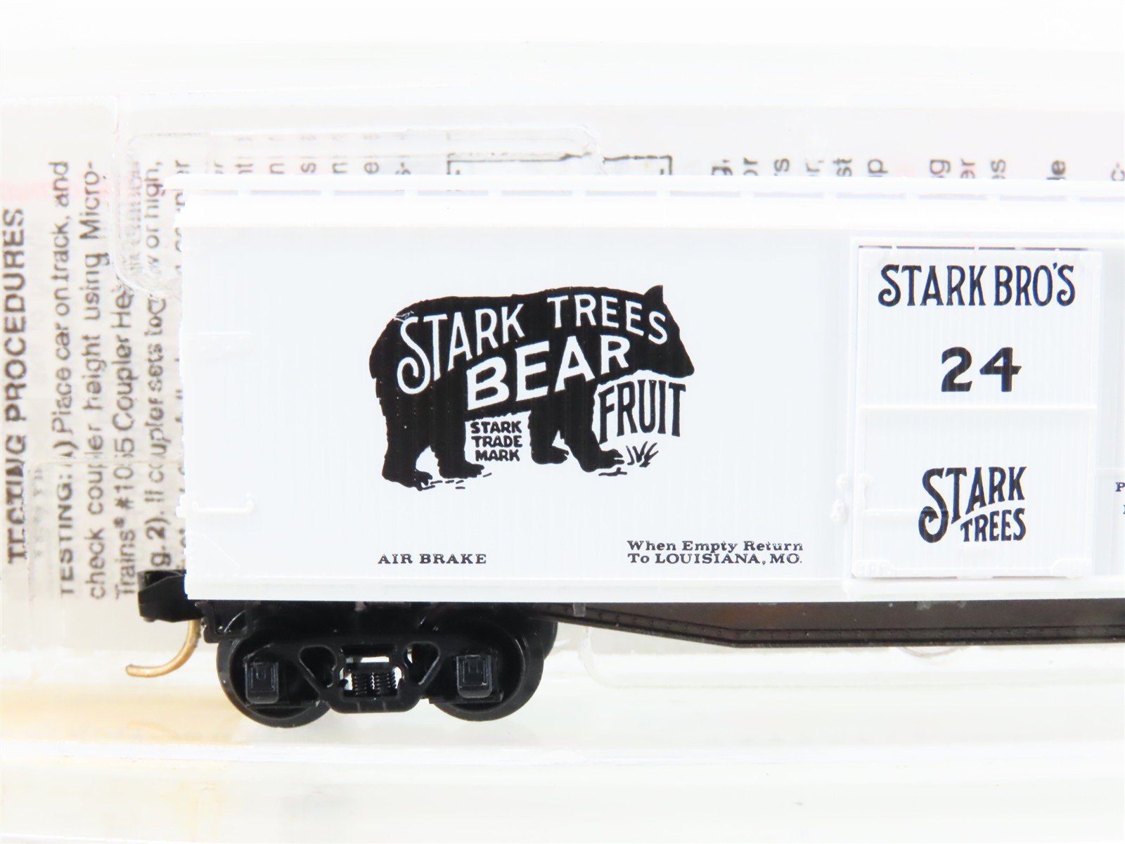 N Scale Micro-Trains MTL 42010 Stark Trees Bear Fruit 40' Single Door Boxcar #24