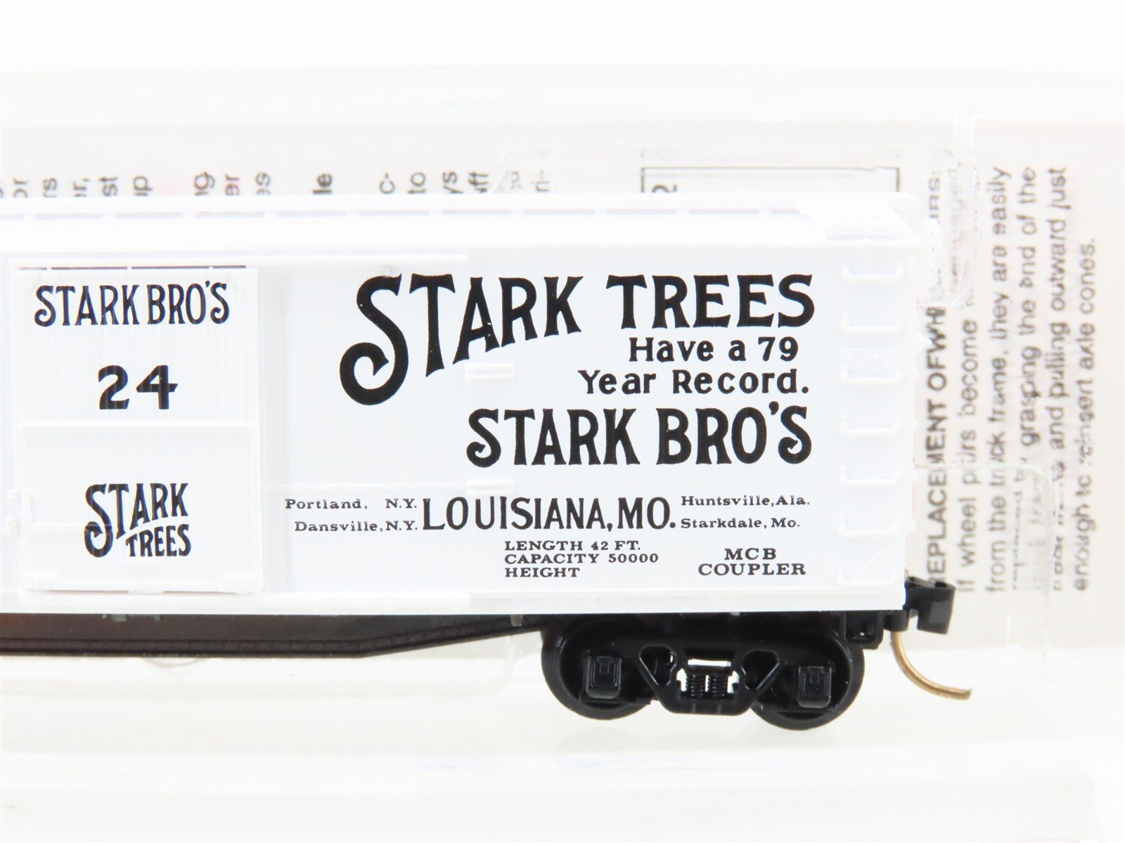 N Scale Micro-Trains MTL 42010 Stark Trees Bear Fruit 40' Single Door Boxcar #24