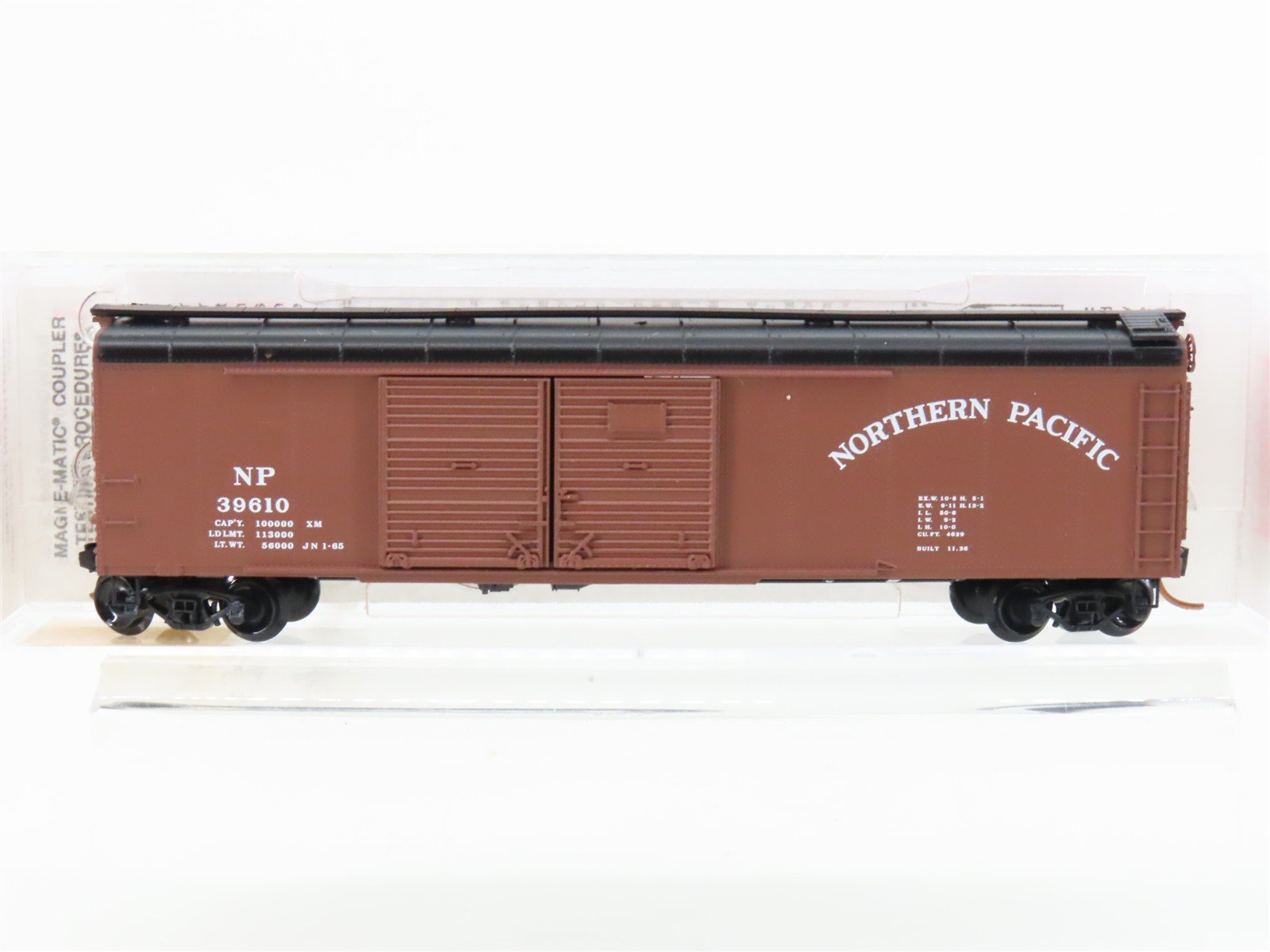 N Scale Micro-Trains MTL 79020 NP Northern Pacific 50' Wagon Top Box Car #39610