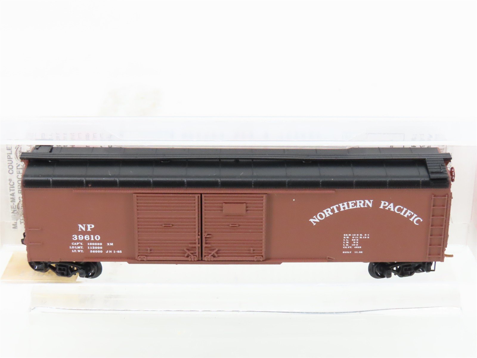 N Scale Micro-Trains MTL 79020 NP Northern Pacific 50' Wagon Top Box Car #39610