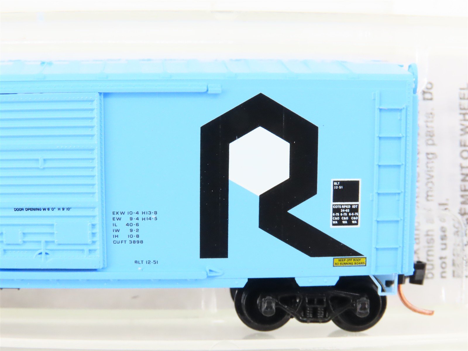 N Scale Micro-Trains MTL 73020 ROCK The Rock 40' Single Door Box Car #57607