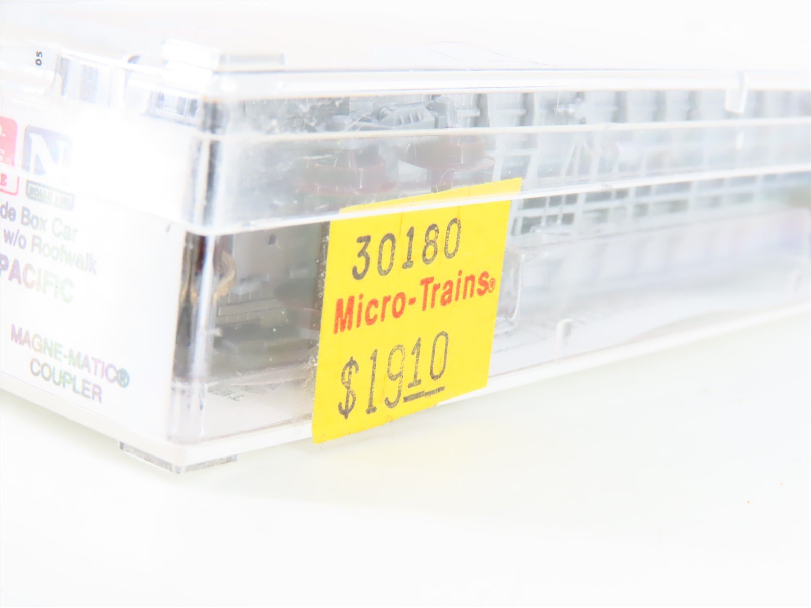 N Scale Micro-Trains MTL 30180 UP Union Pacific 50' Rib Side Box Car #300305